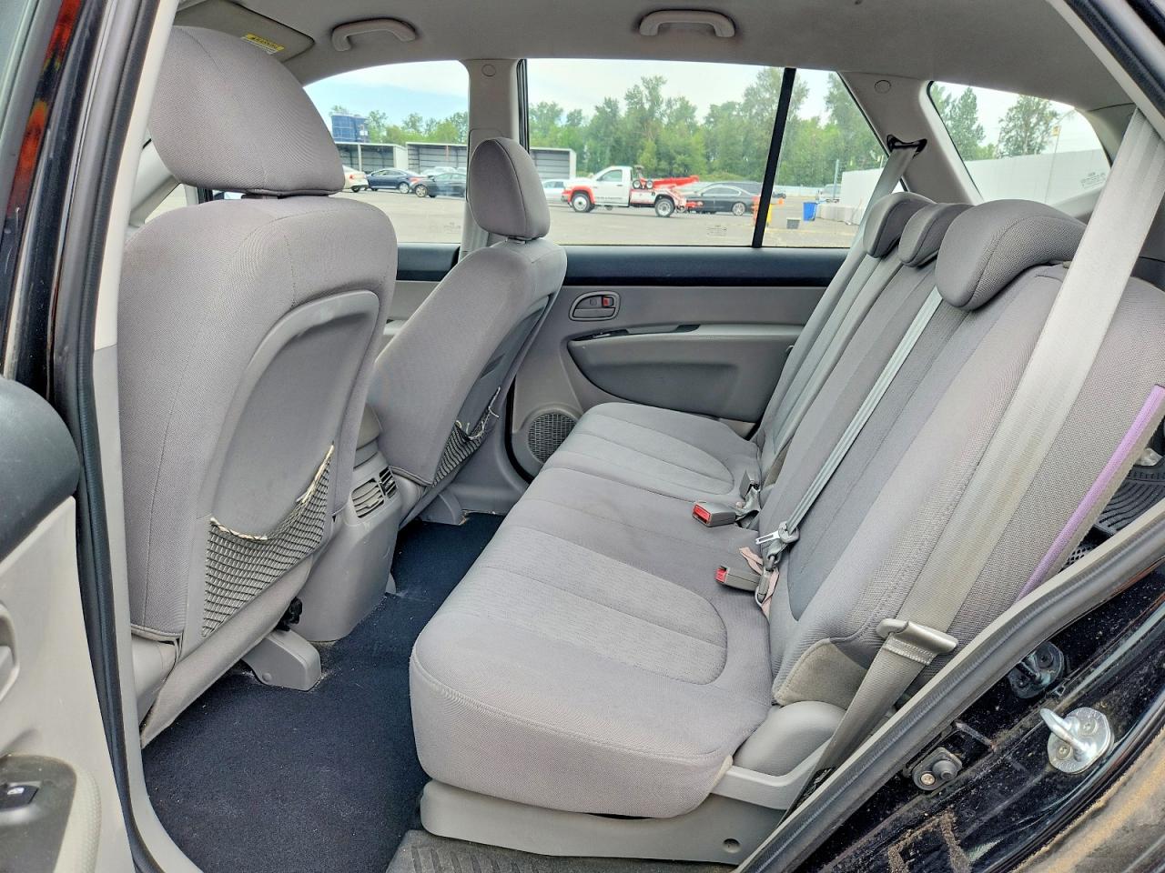 2009 Kia Rondo Base Black vin: KNAFG529X97262477