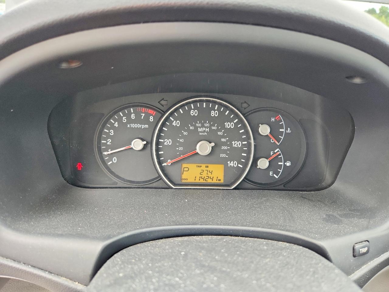 2009 Kia Rondo Base Black vin: KNAFG529X97262477
