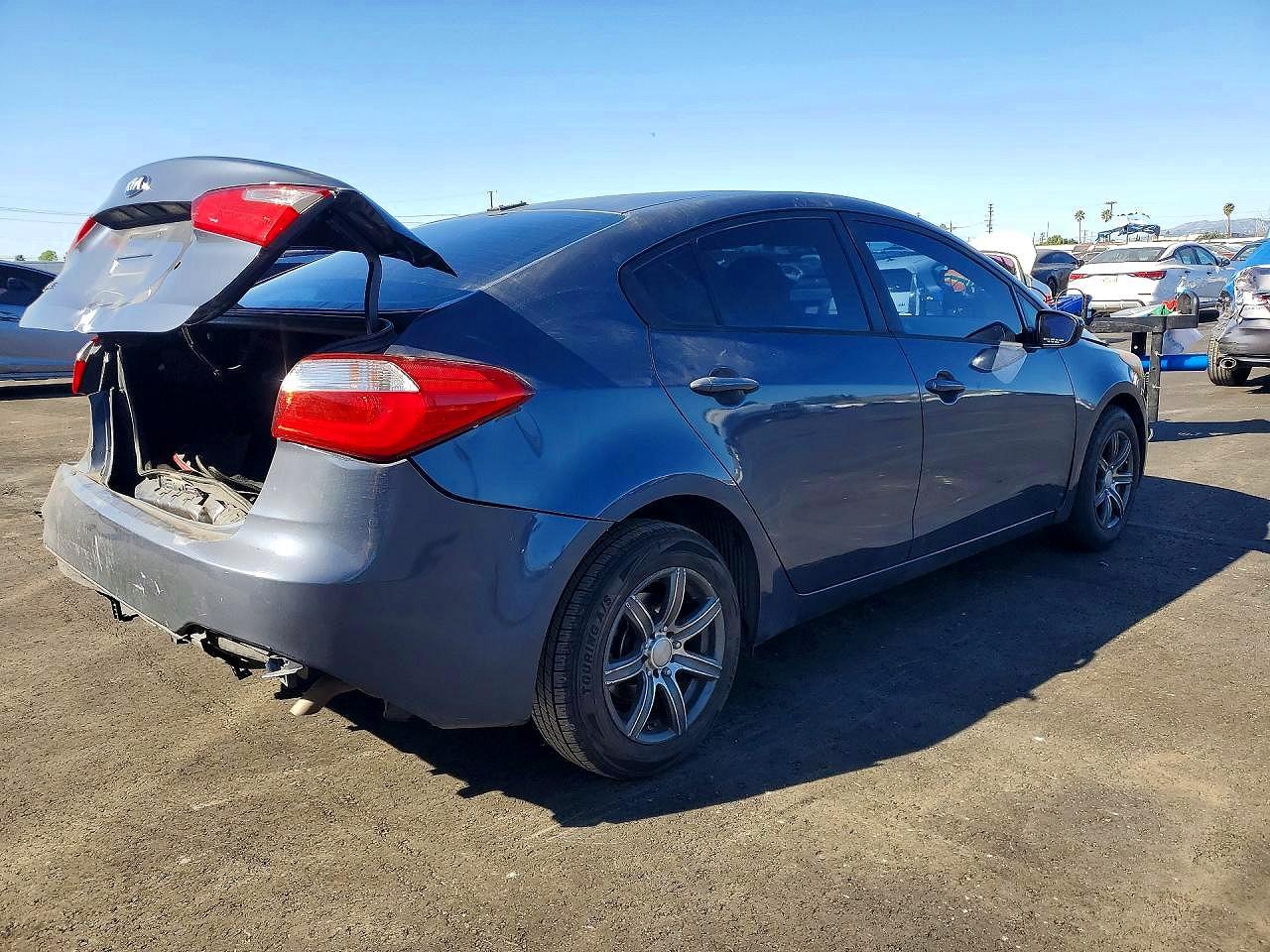 2014 Kia Forte Lx Blue vin: KNAFK4A60E5071978