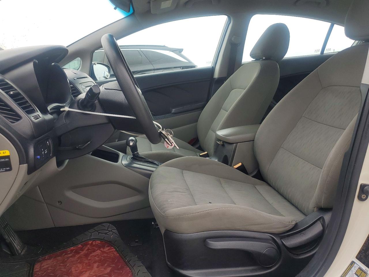 2015 Kia Forte Lx White vin: KNAFK4A60F5392565