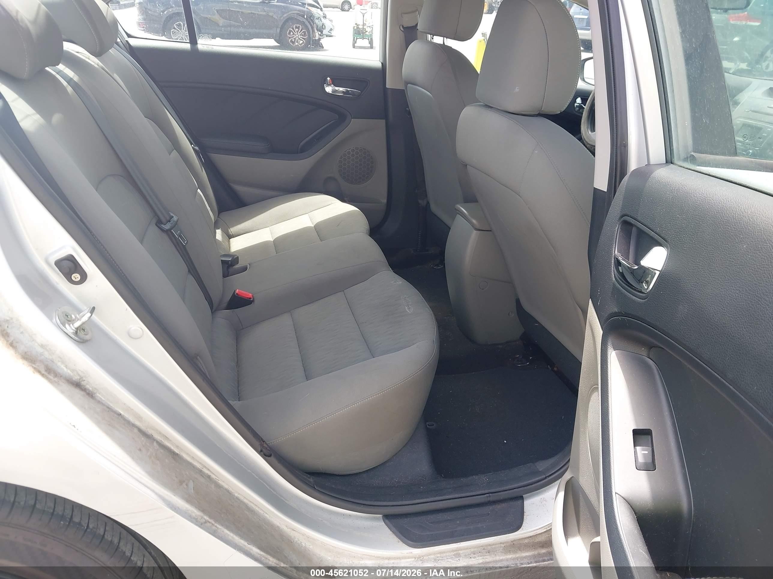 2015 Kia Forte Lx Silver vin: KNAFK4A60F5432630