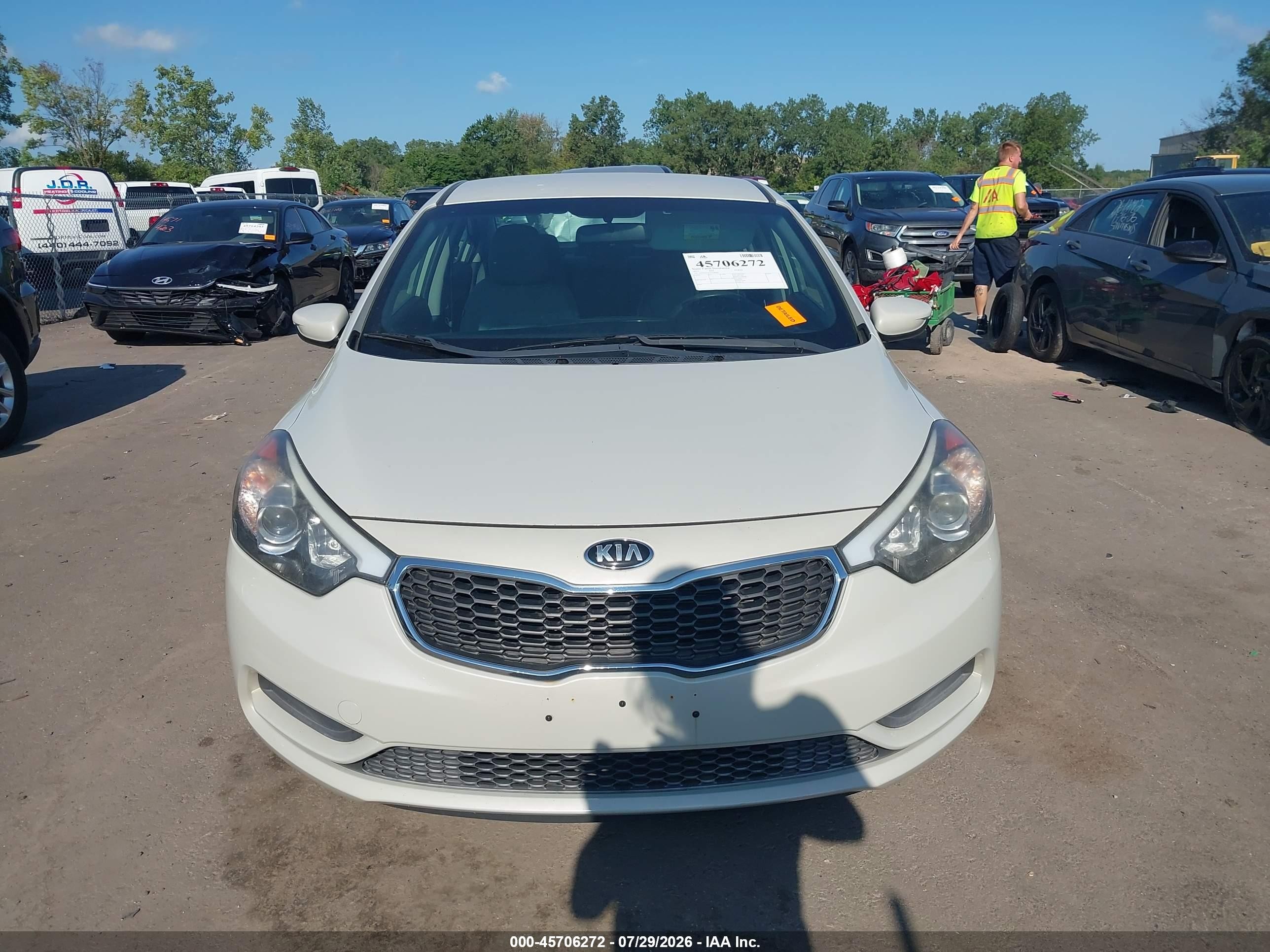 2015 Kia Forte Lx Белый vin: KNAFK4A61F5388282