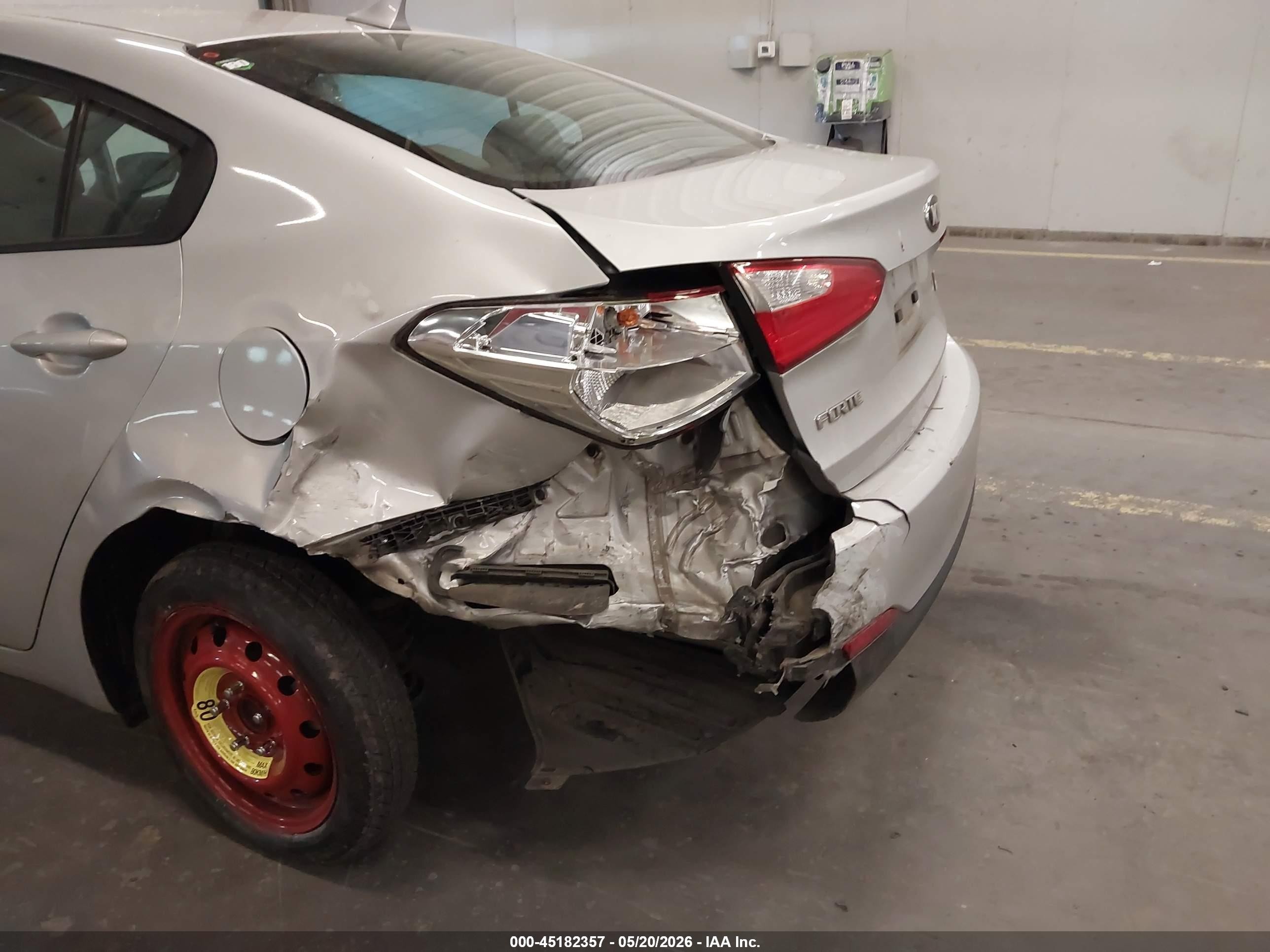2015 Kia Forte Lx Silver vin: KNAFK4A61F5393336