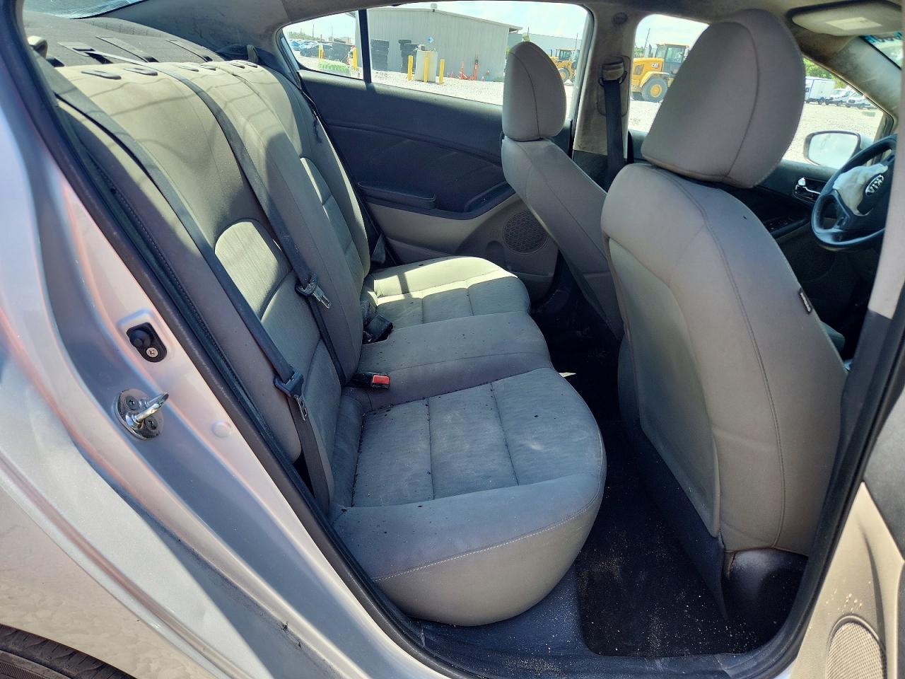2015 Kia Forte Lx Silver vin: KNAFK4A61F5420339
