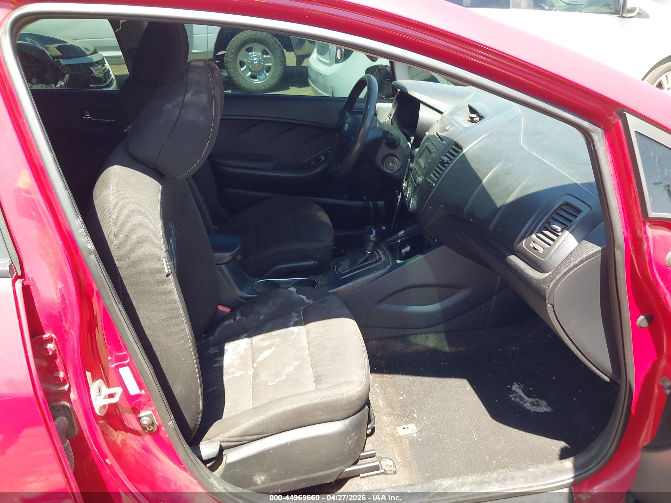 2016 Kia Forte Lx Красный vin: KNAFK4A61G5608439