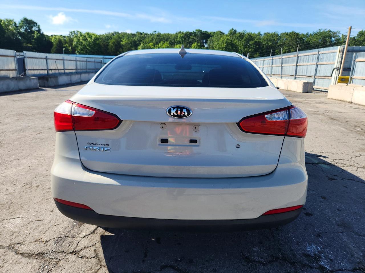 2014 Kia Forte Lx Белый vin: KNAFK4A62E5140282