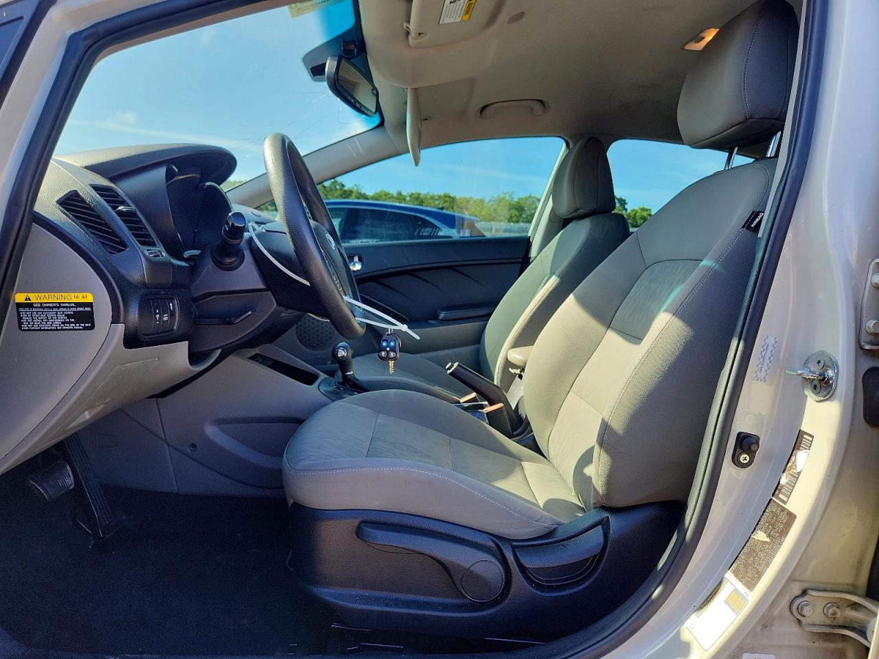2014 Kia Forte Lx Белый vin: KNAFK4A62E5140282