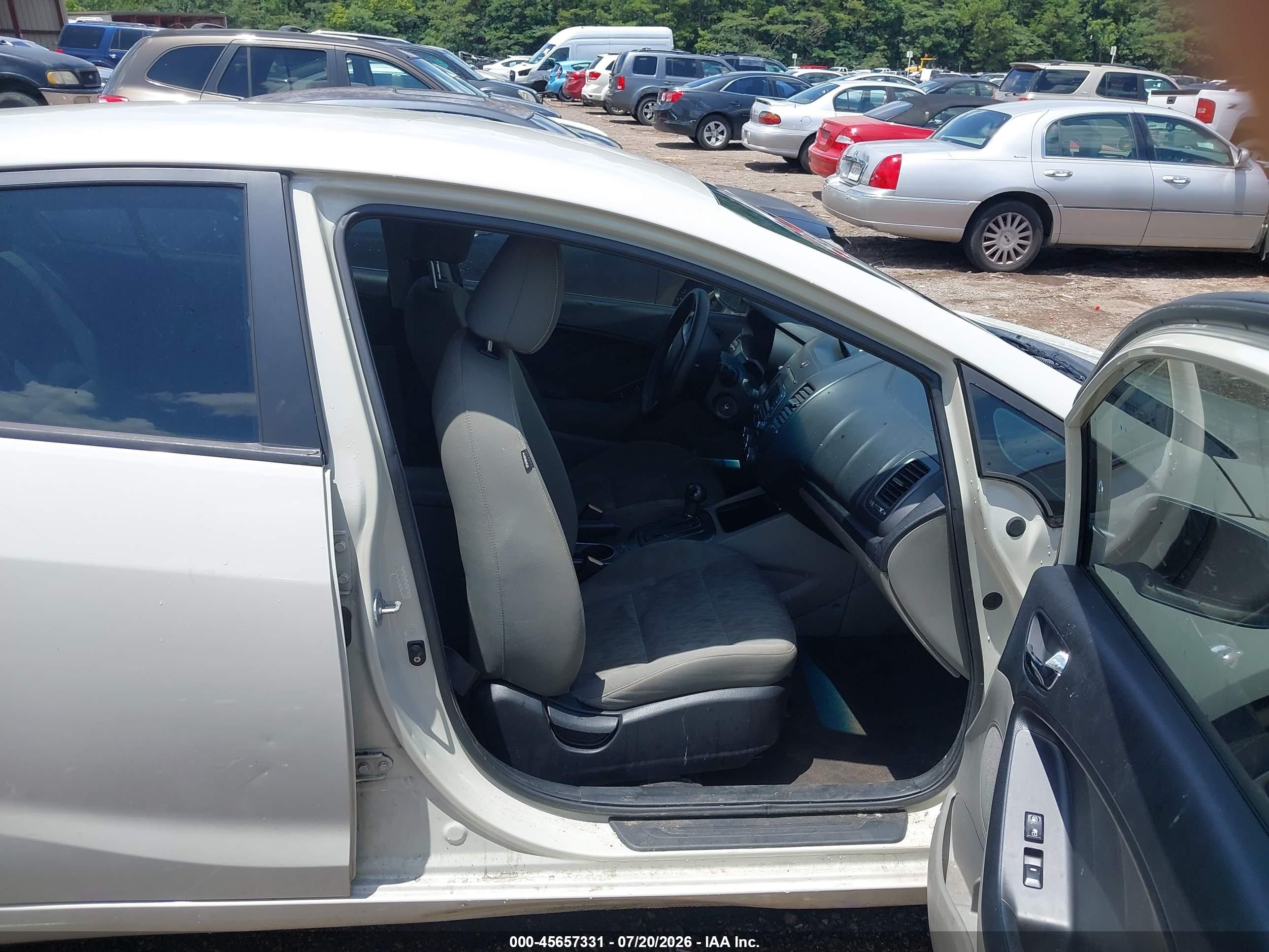 2015 Kia Forte Lx White vin: KNAFK4A62F5308598