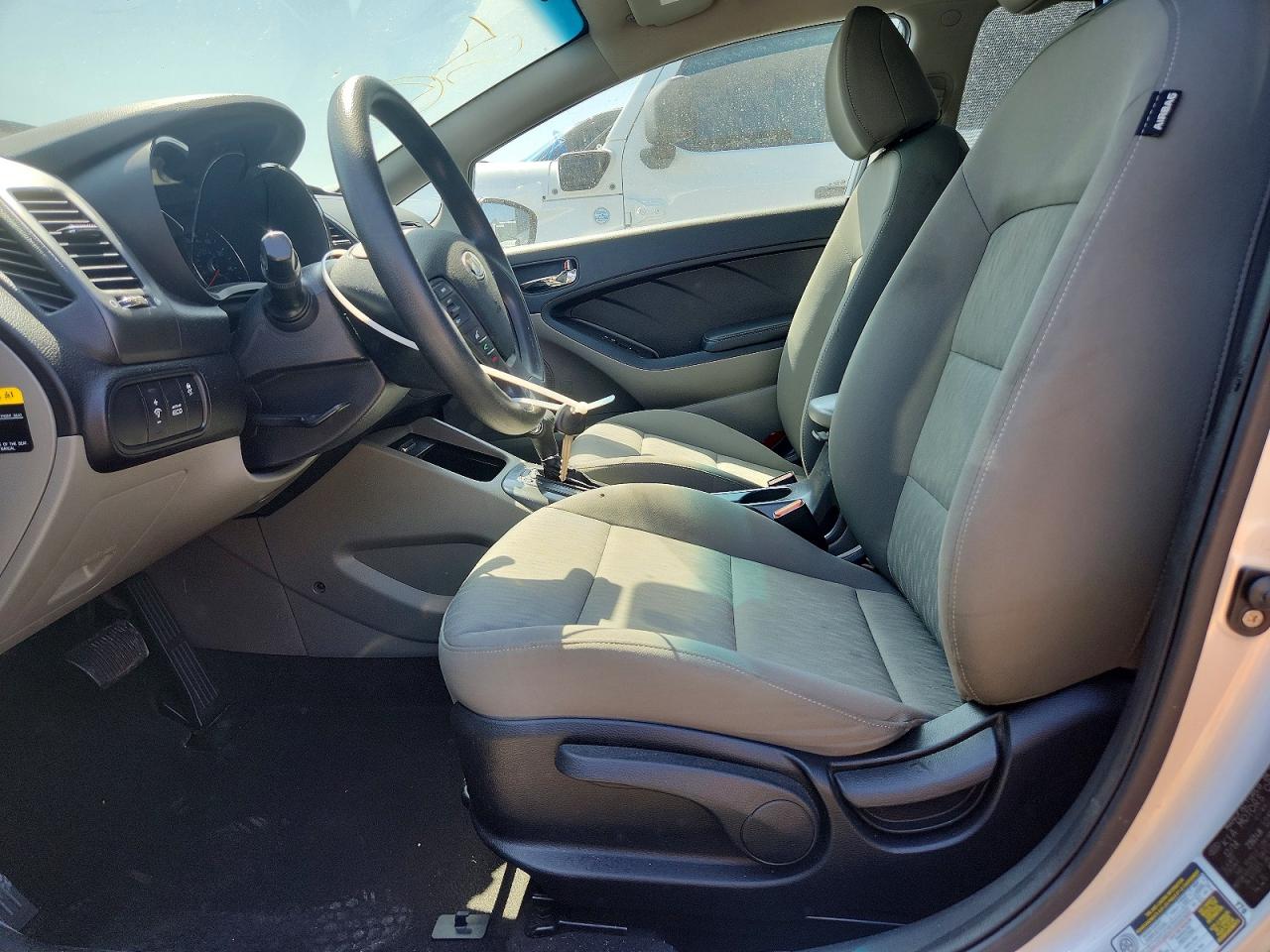 2015 Kia Forte Lx Silver vin: KNAFK4A62F5372883