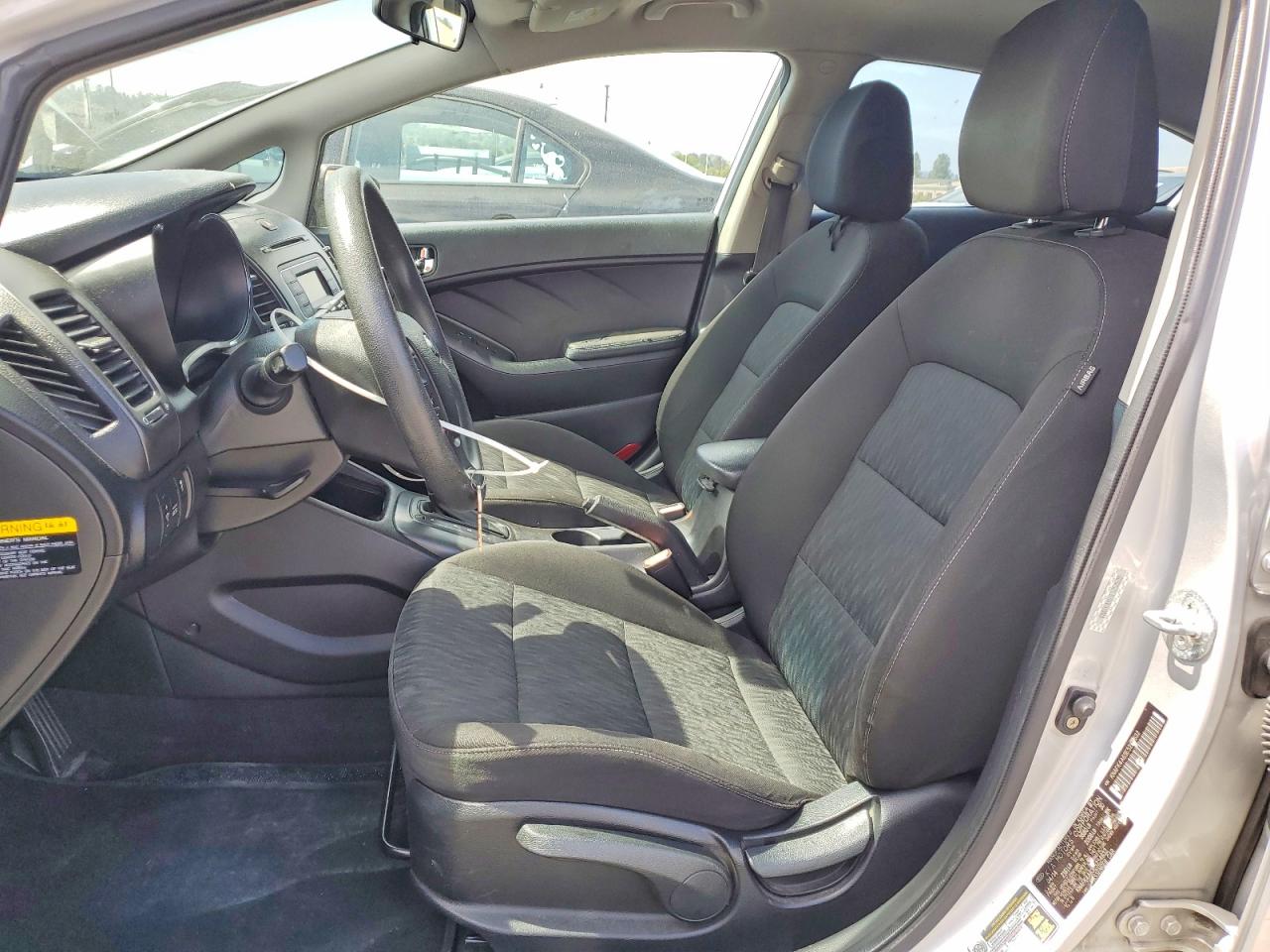 2014 Kia Forte Lx Серебряный vin: KNAFK4A63E5254632