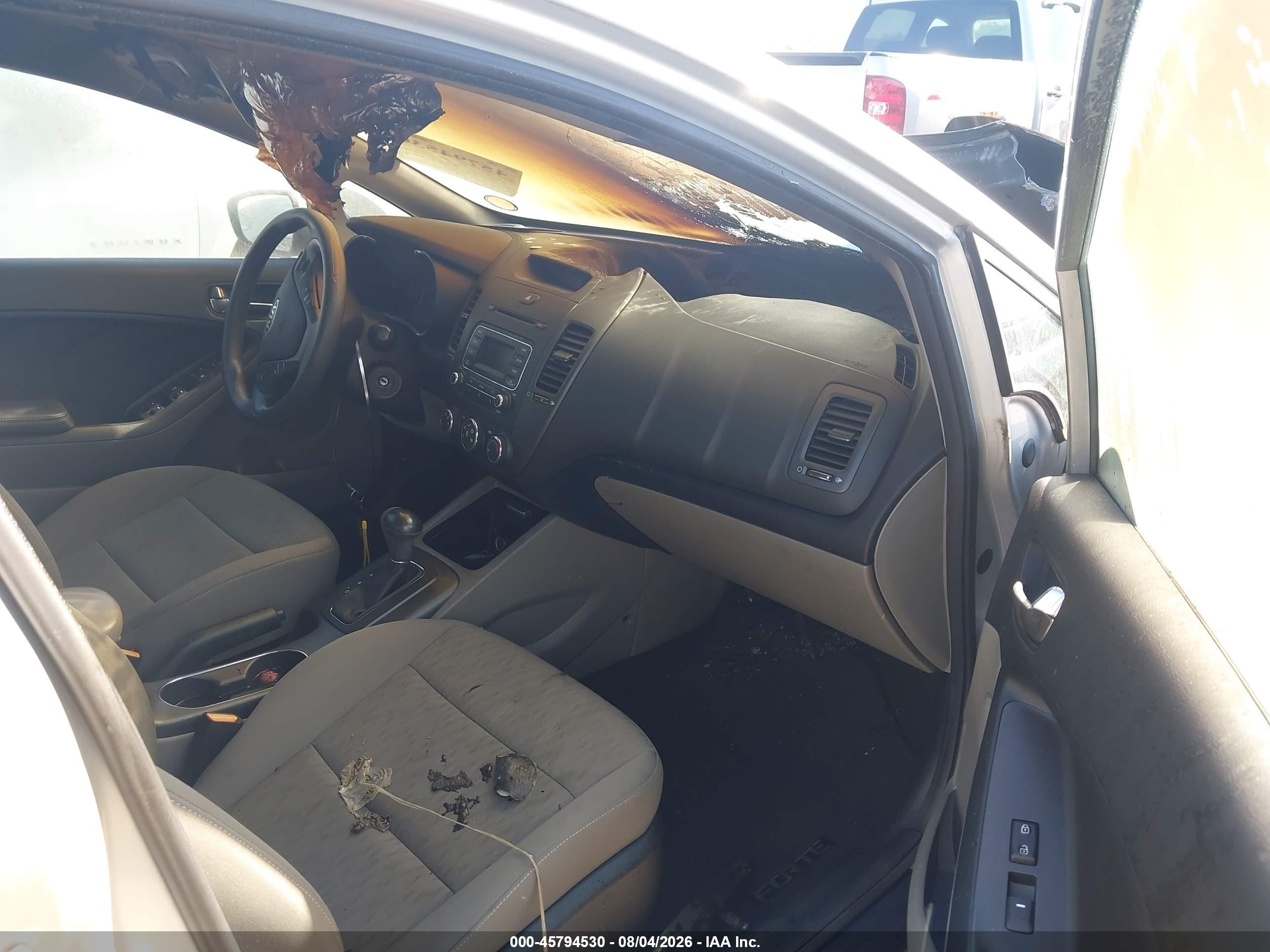 2015 Kia Forte Lx Silver vin: KNAFK4A63F5356840