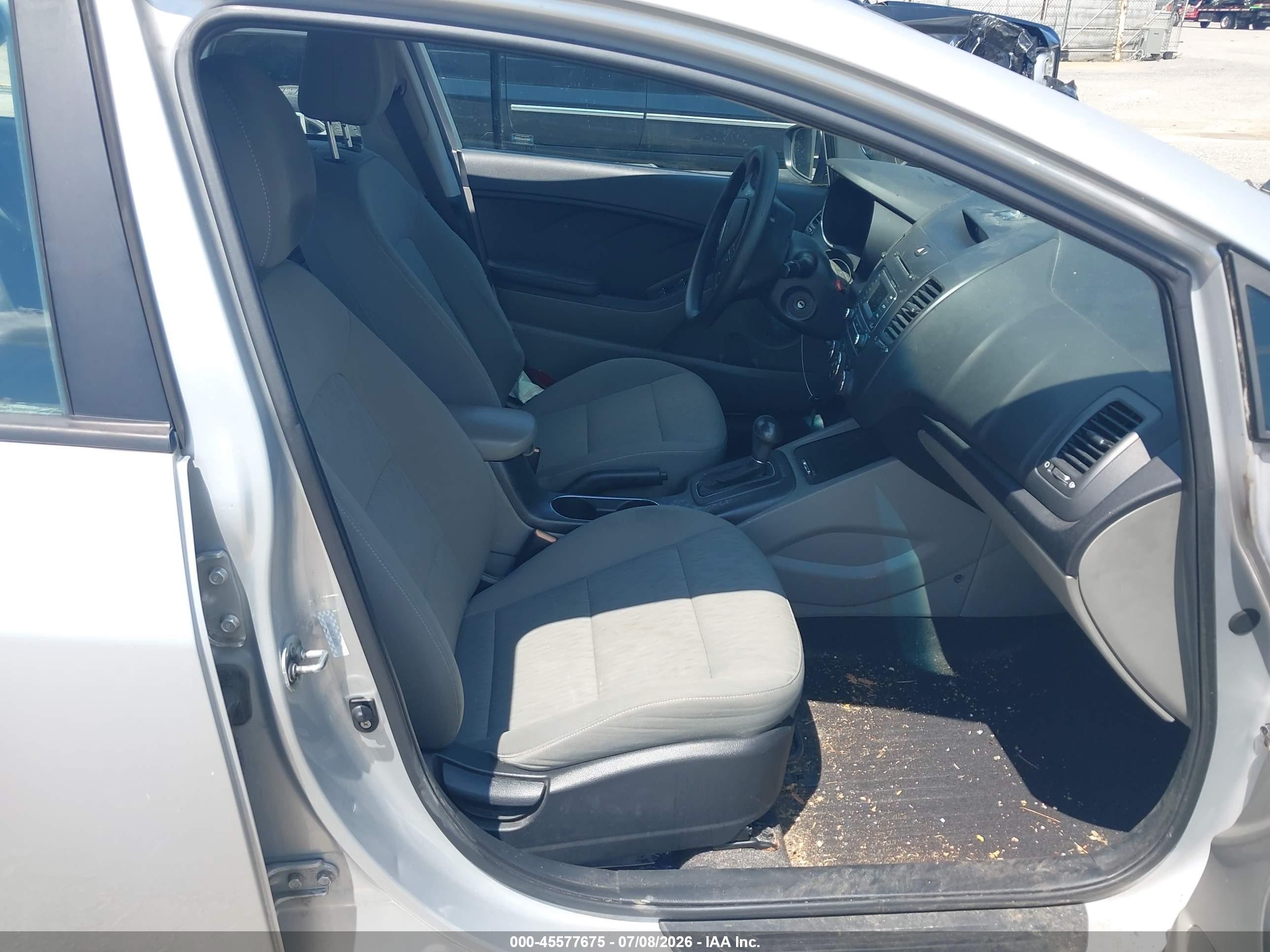 2015 Kia Forte Lx Silver vin: KNAFK4A63F5365859