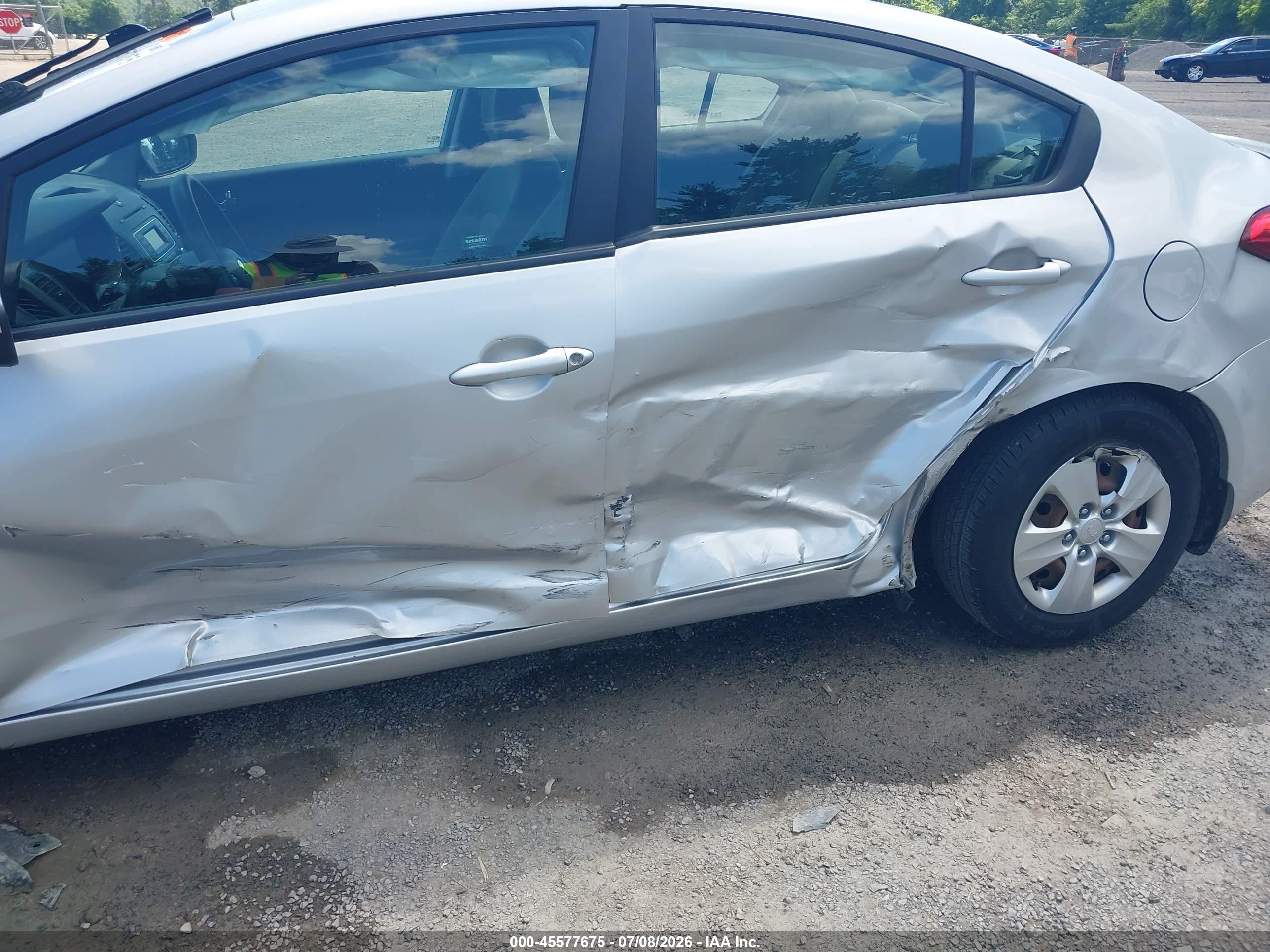 2015 Kia Forte Lx Silver vin: KNAFK4A63F5365859