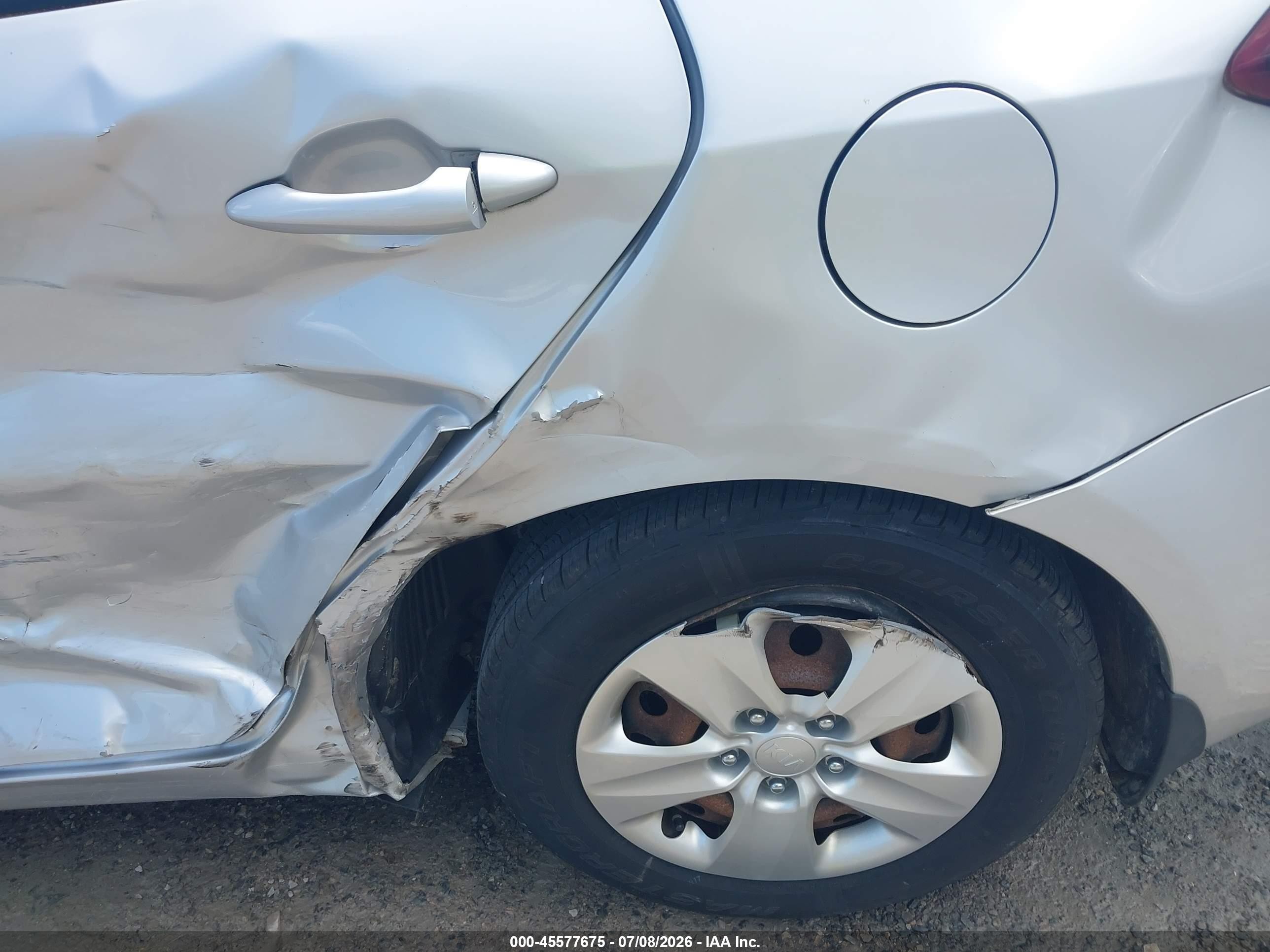 2015 Kia Forte Lx Silver vin: KNAFK4A63F5365859