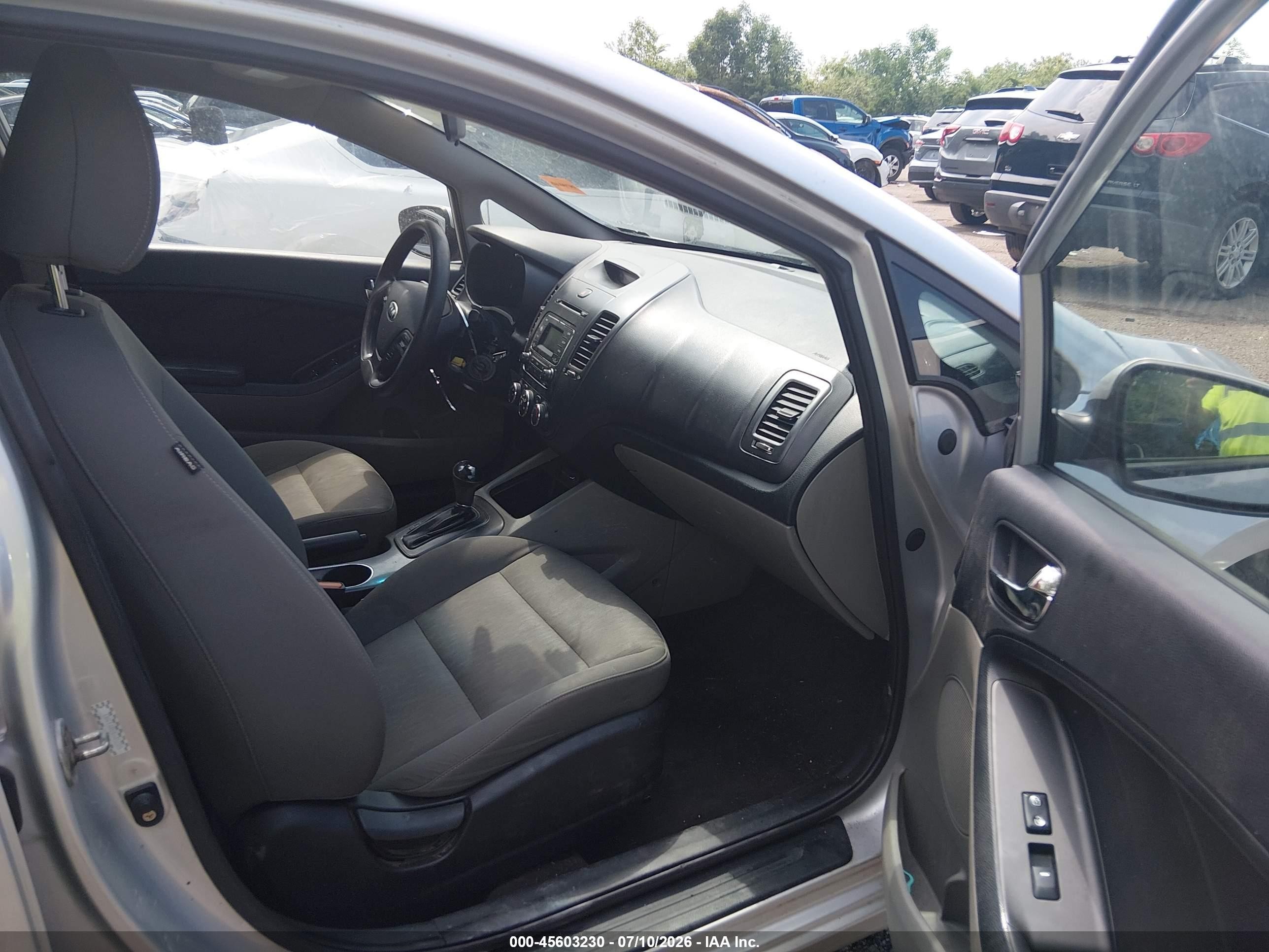 2015 Kia Forte Lx Silver vin: KNAFK4A63F5417328
