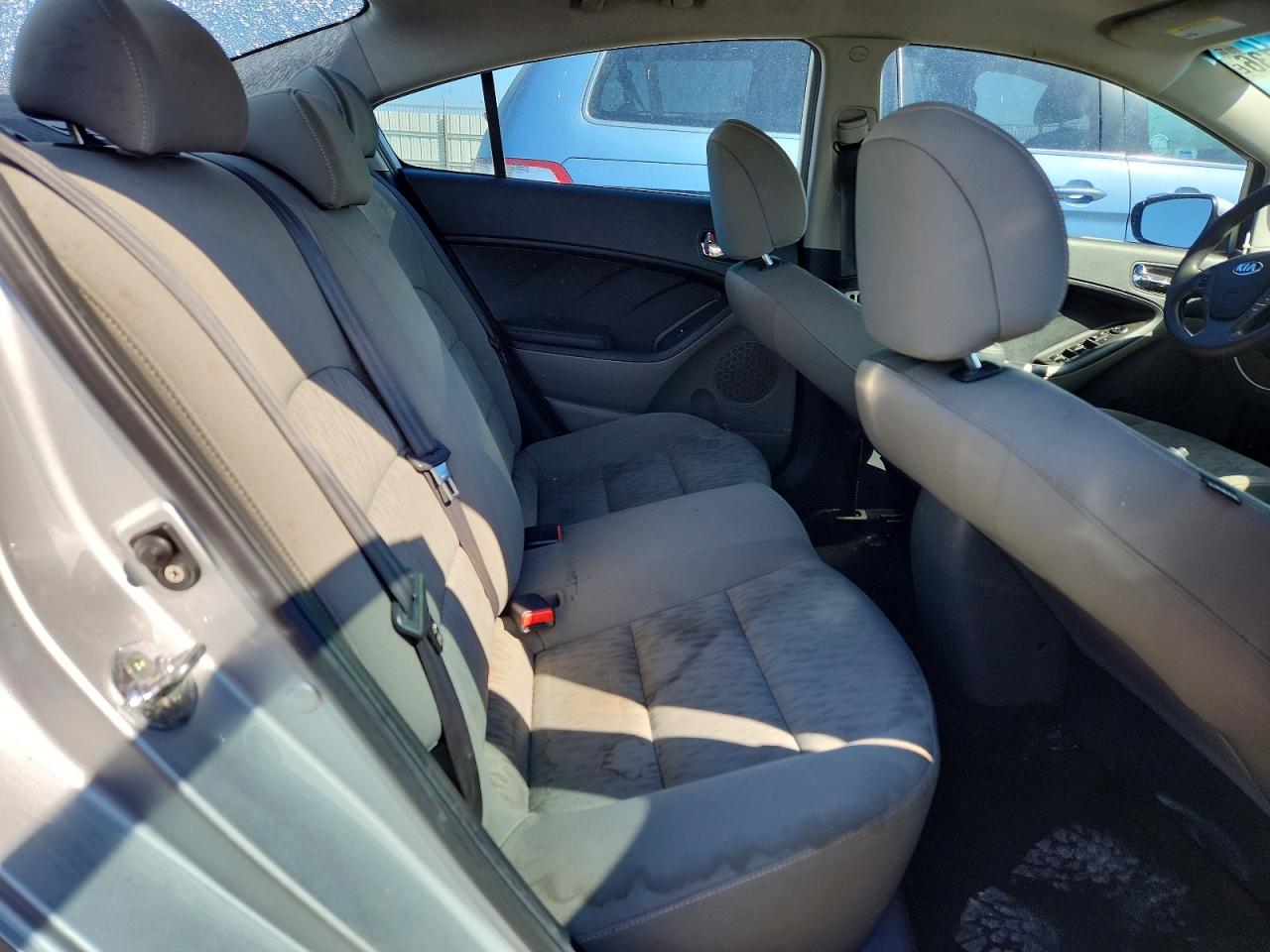 2015 Kia Forte Lx Silver vin: KNAFK4A63F5423808