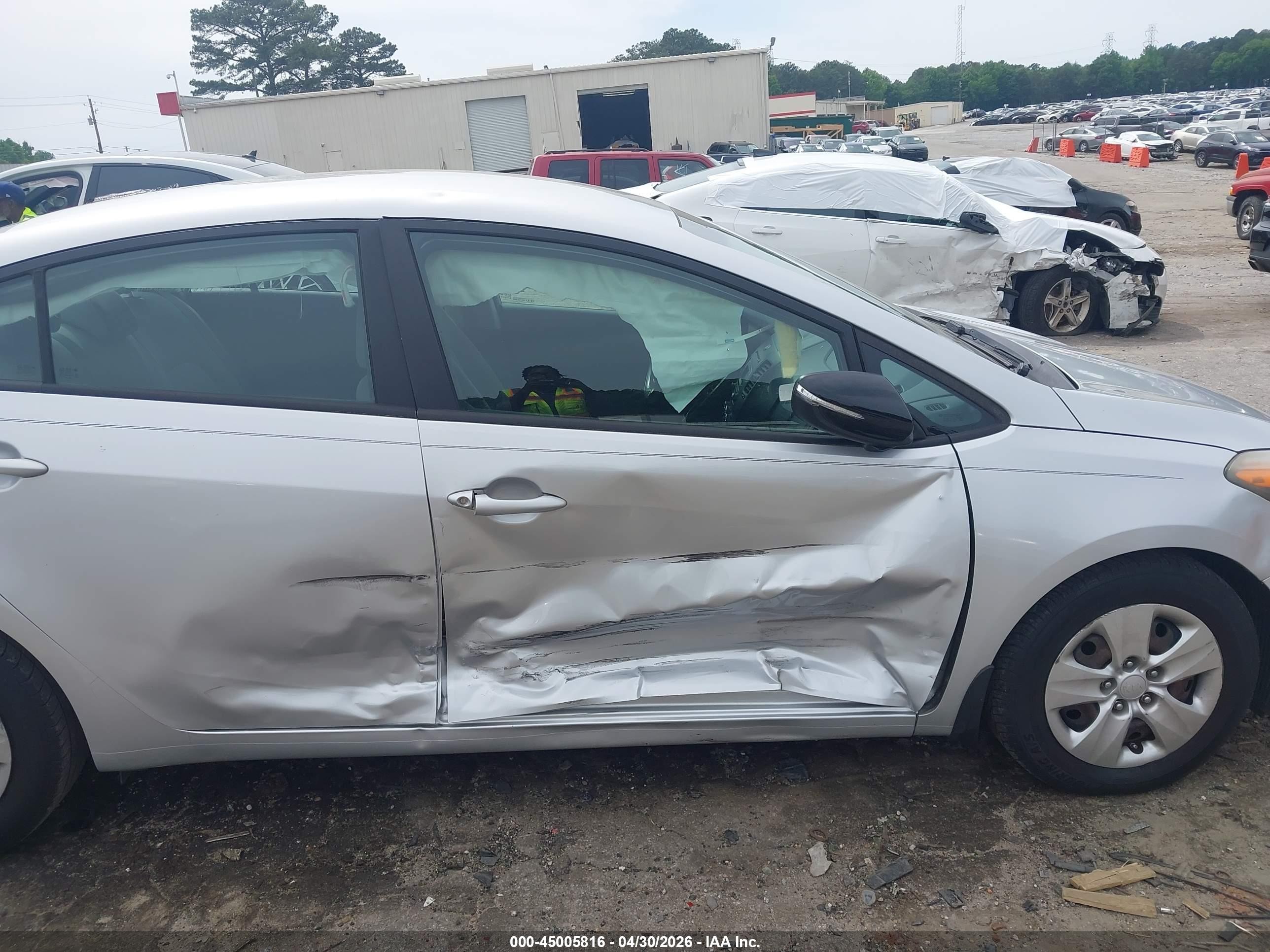 2015 Kia Forte Lx Silver vin: KNAFK4A64F5405107