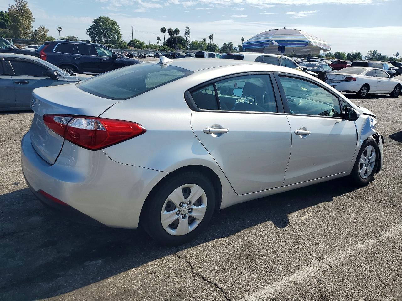 2014 Kia Forte Lx Silver vin: KNAFK4A65E5092101