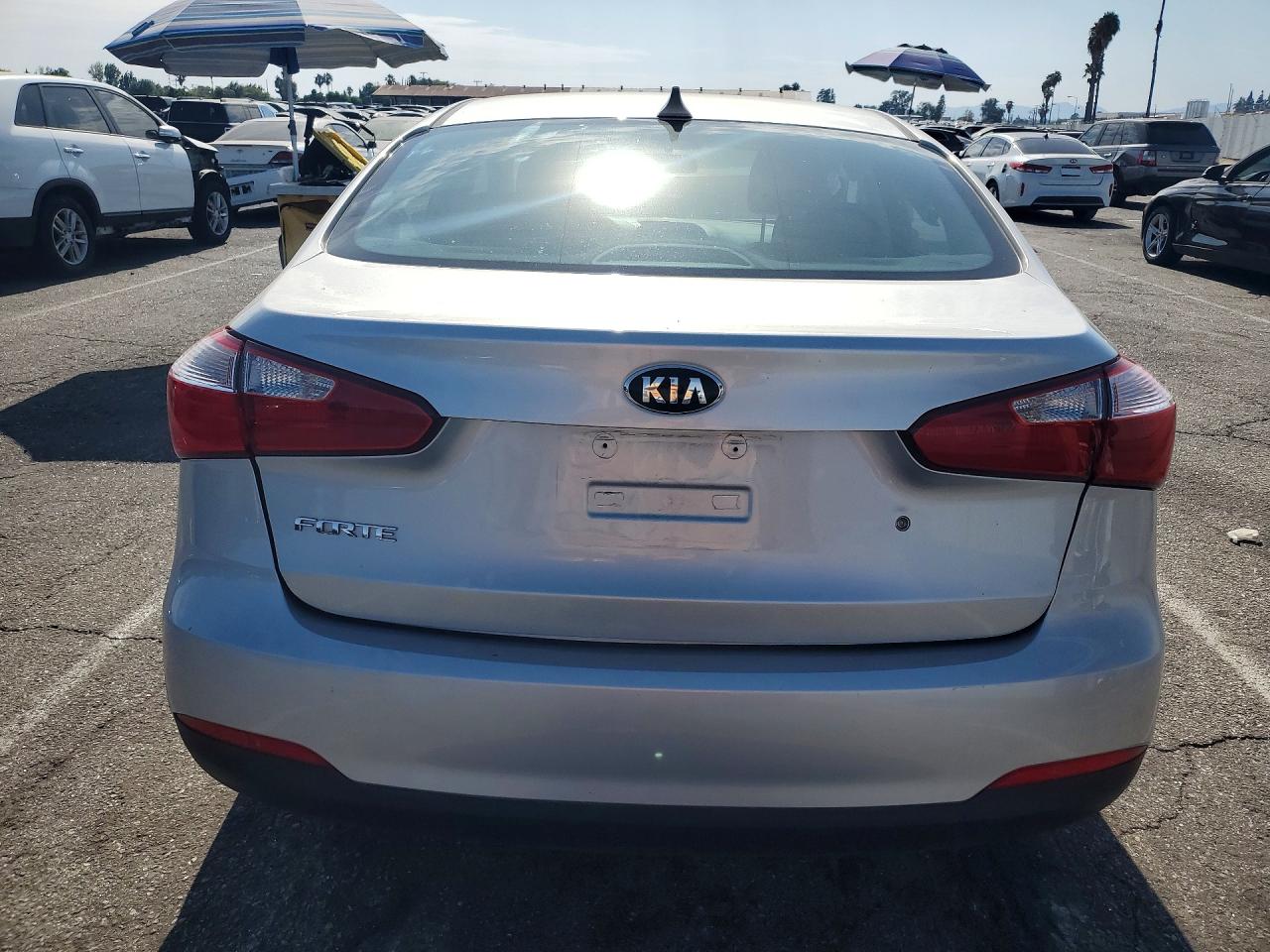 2014 Kia Forte Lx Silver vin: KNAFK4A65E5092101