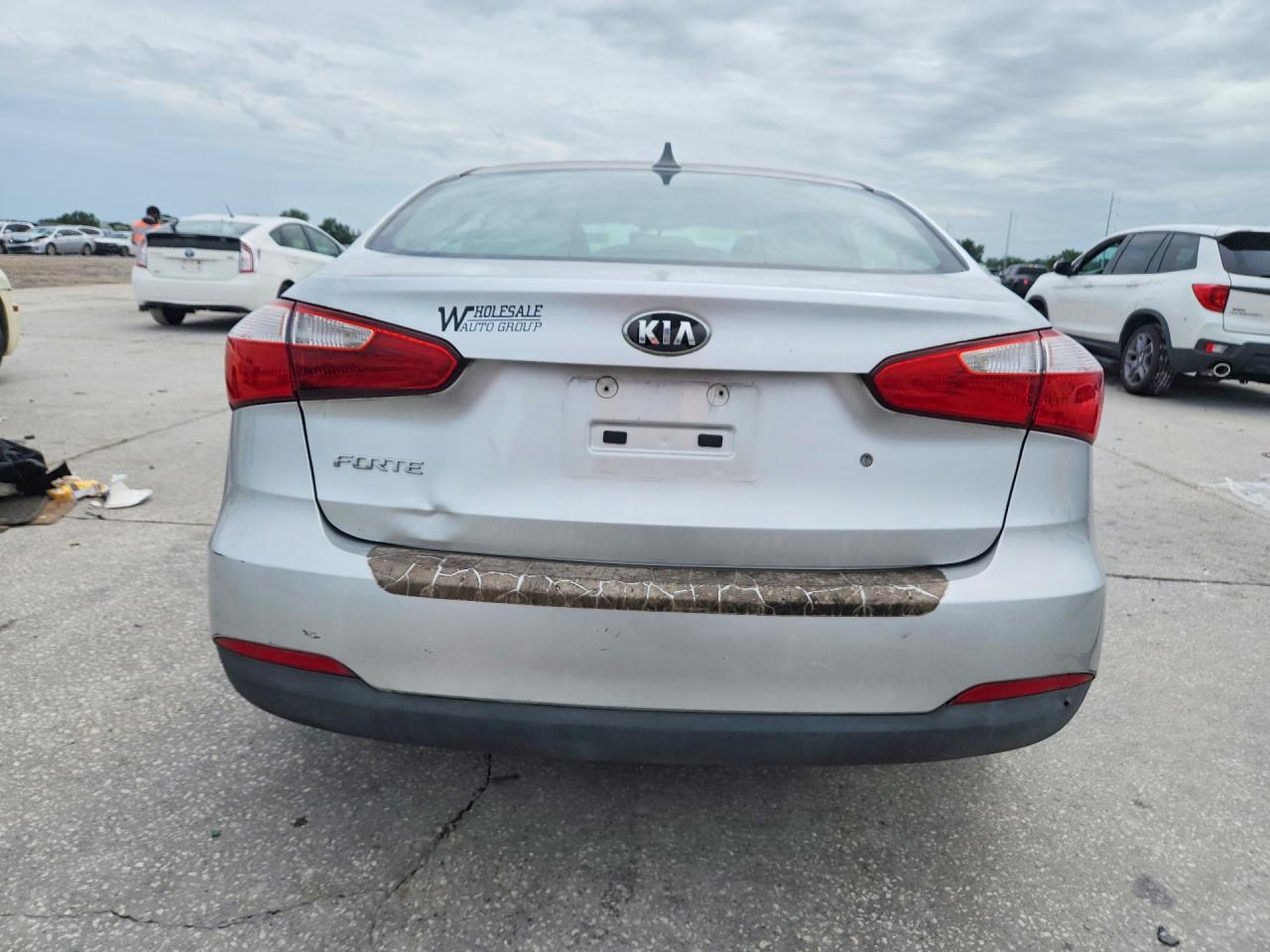 2014 Kia Forte Lx Silver vin: KNAFK4A65E5144830