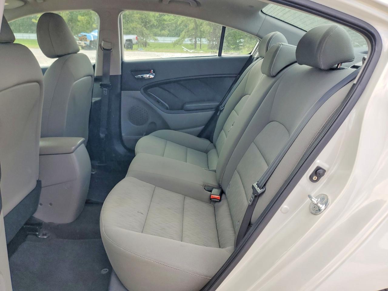 2014 Kia Forte Lx Beige vin: KNAFK4A66E5182230