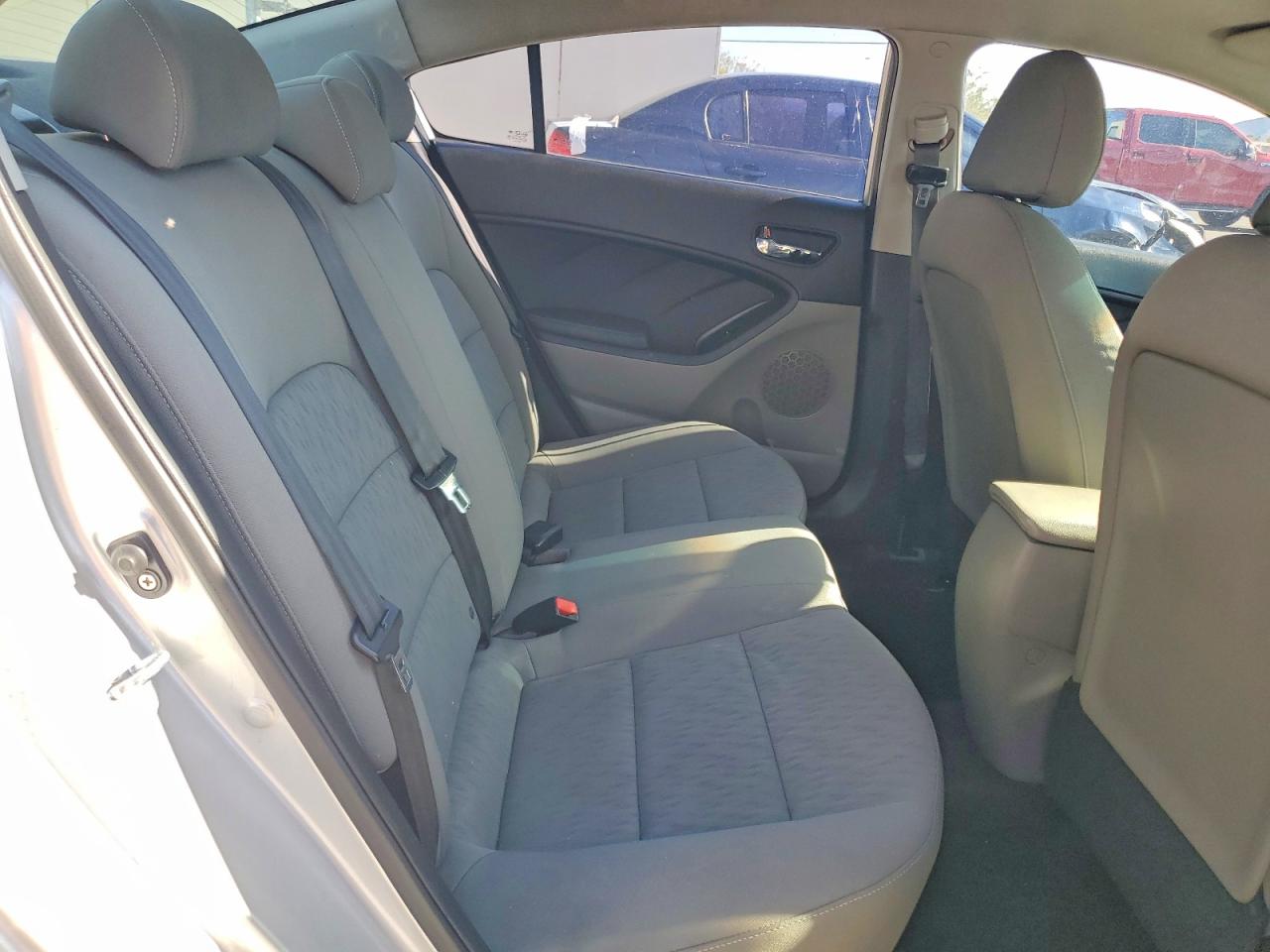 2015 Kia Forte Lx Silver vin: KNAFK4A66F5258546