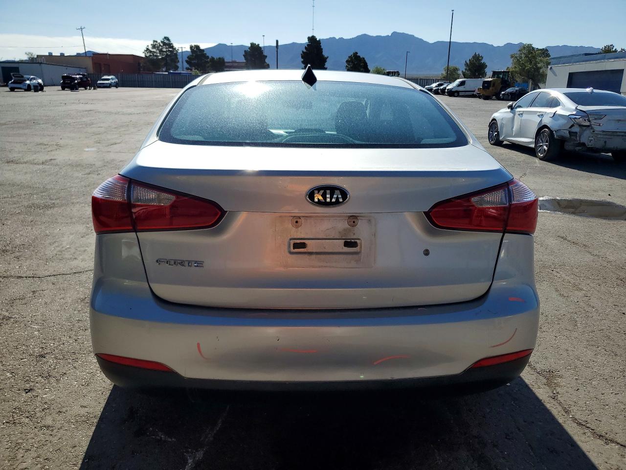 2015 Kia Forte Lx Silver vin: KNAFK4A66F5258546