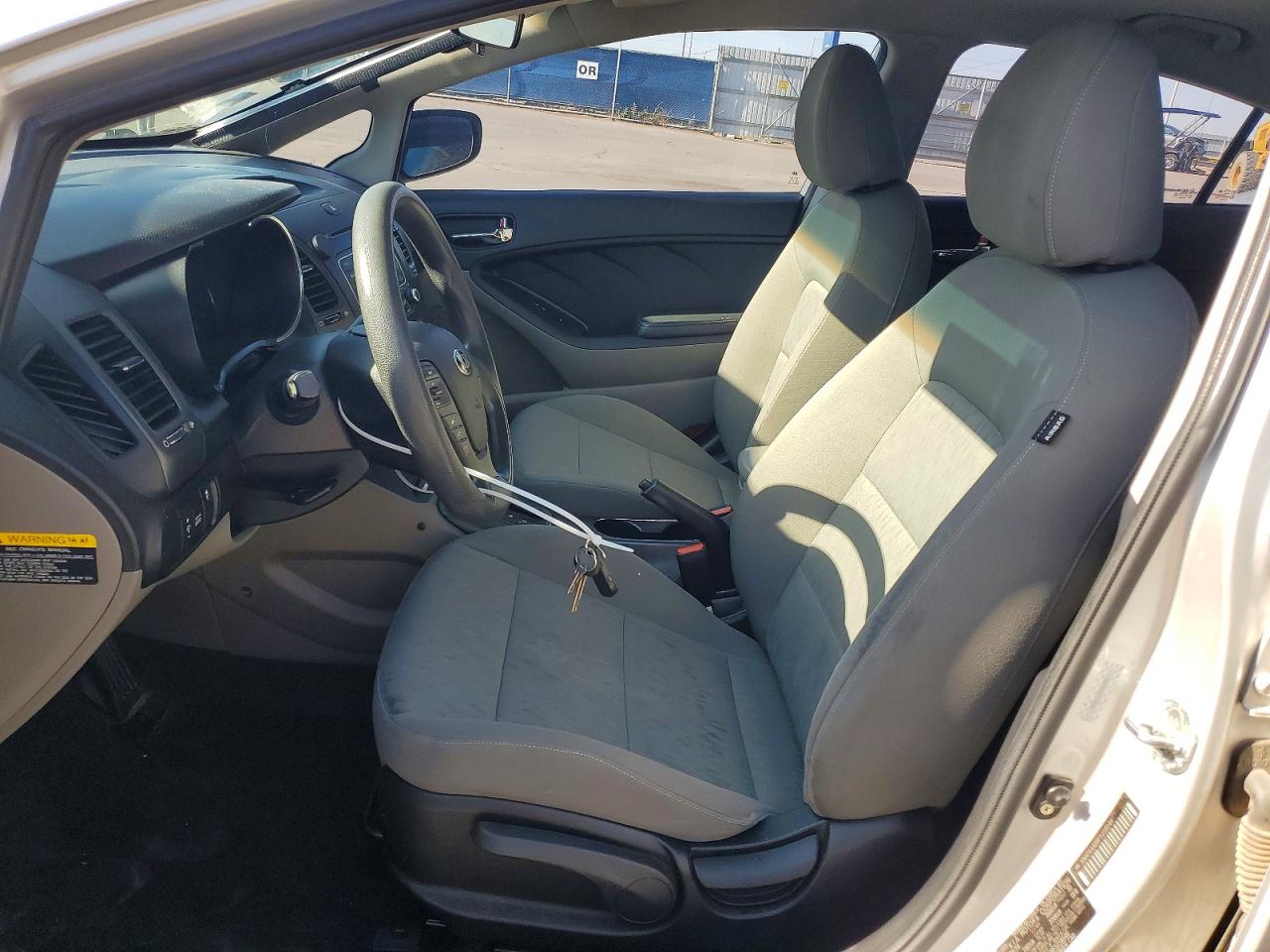 2015 Kia Forte Lx Silver vin: KNAFK4A66F5258546