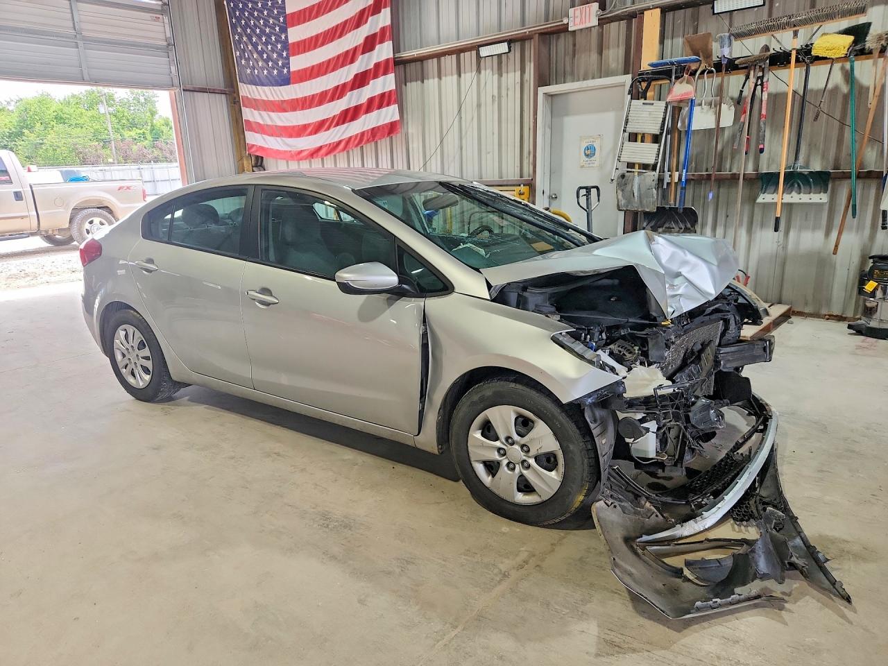 2015 Kia Forte Silver vin: KNAFK4A66F5280384