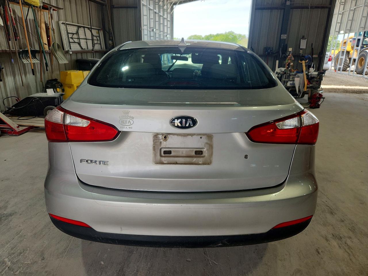 2015 Kia Forte Silver vin: KNAFK4A66F5280384