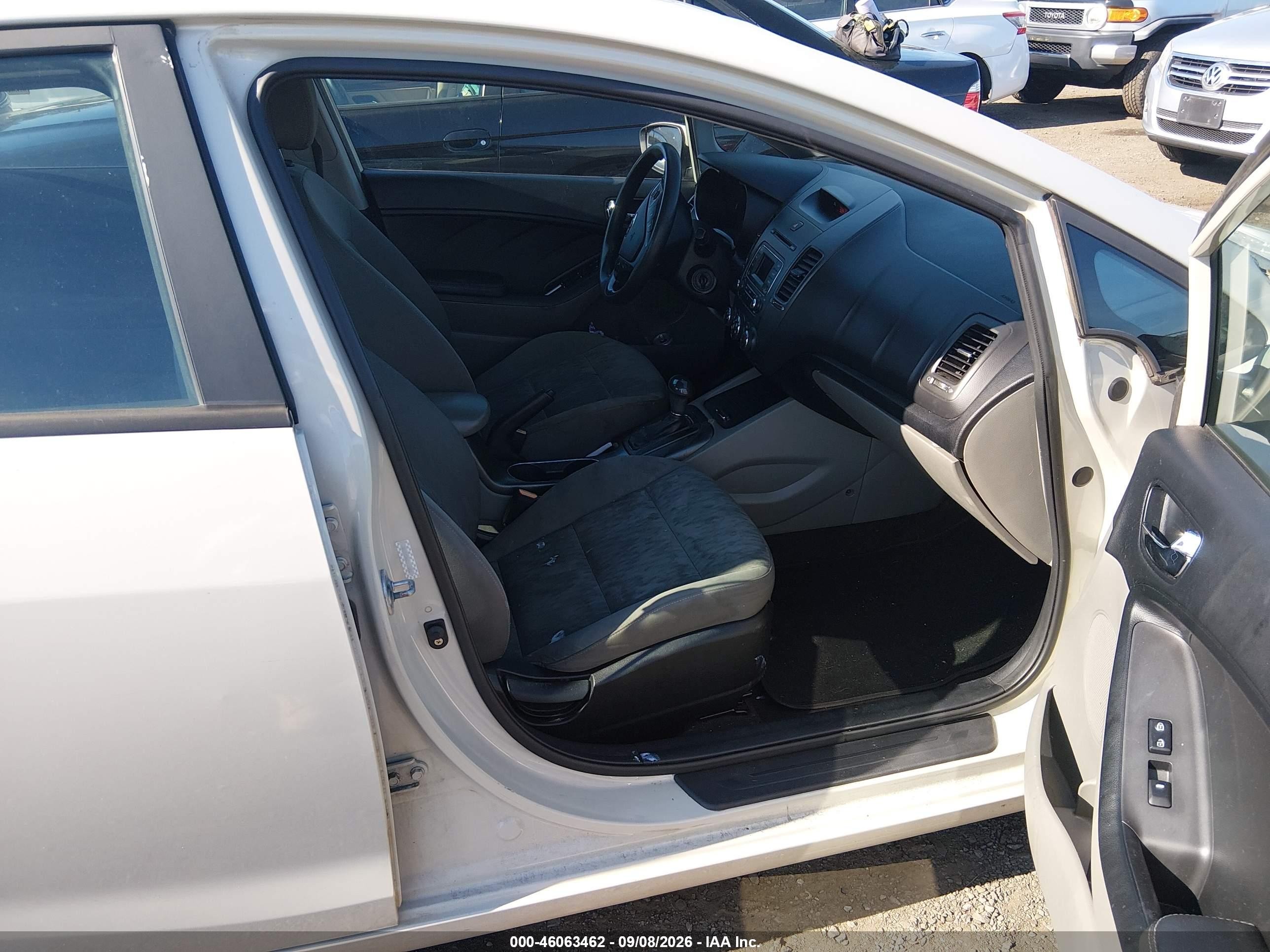 2015 Kia Forte Lx White vin: KNAFK4A66F5392666