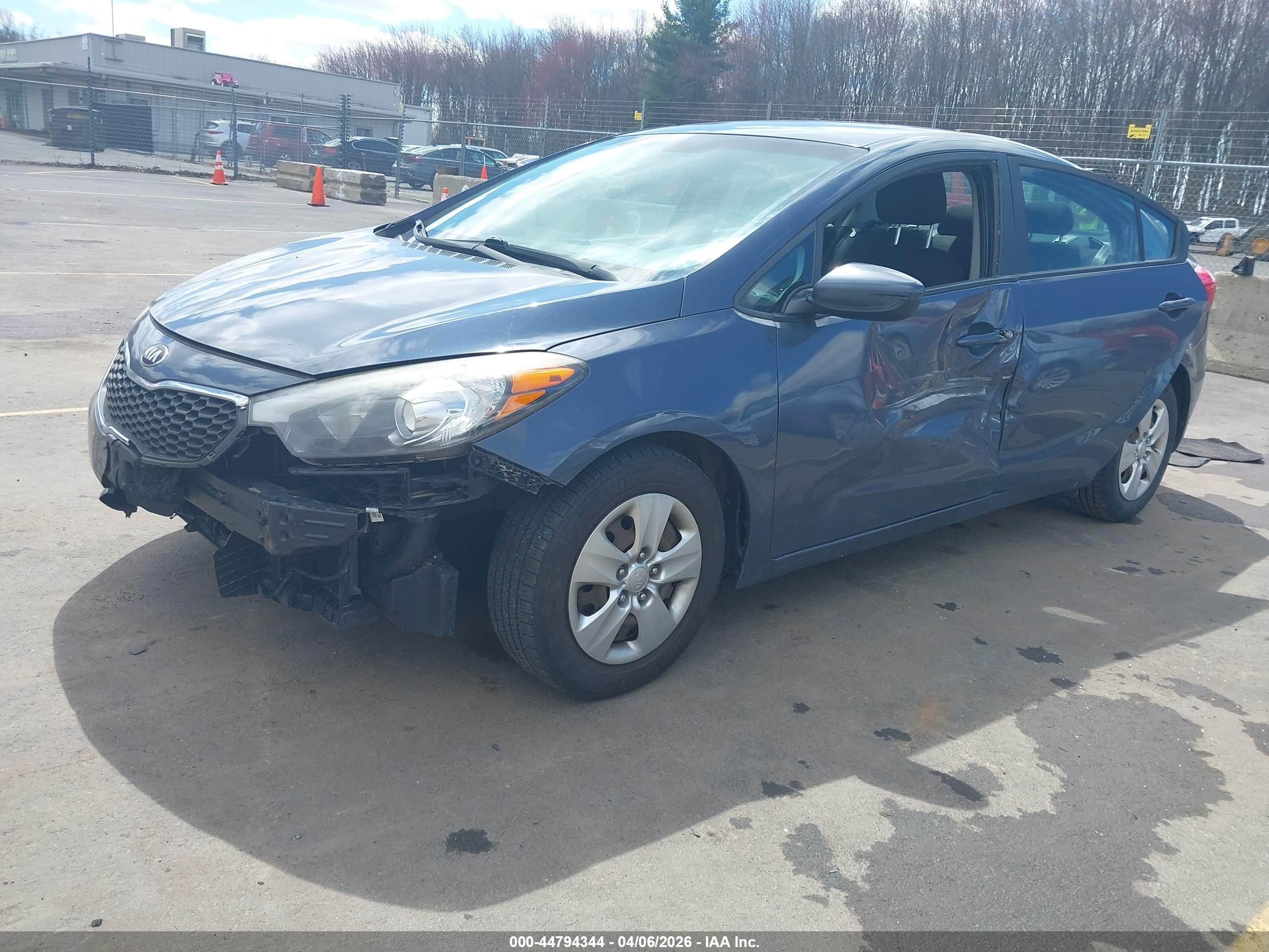 2016 Kia Forte Lx Blue vin: KNAFK4A67G5564169