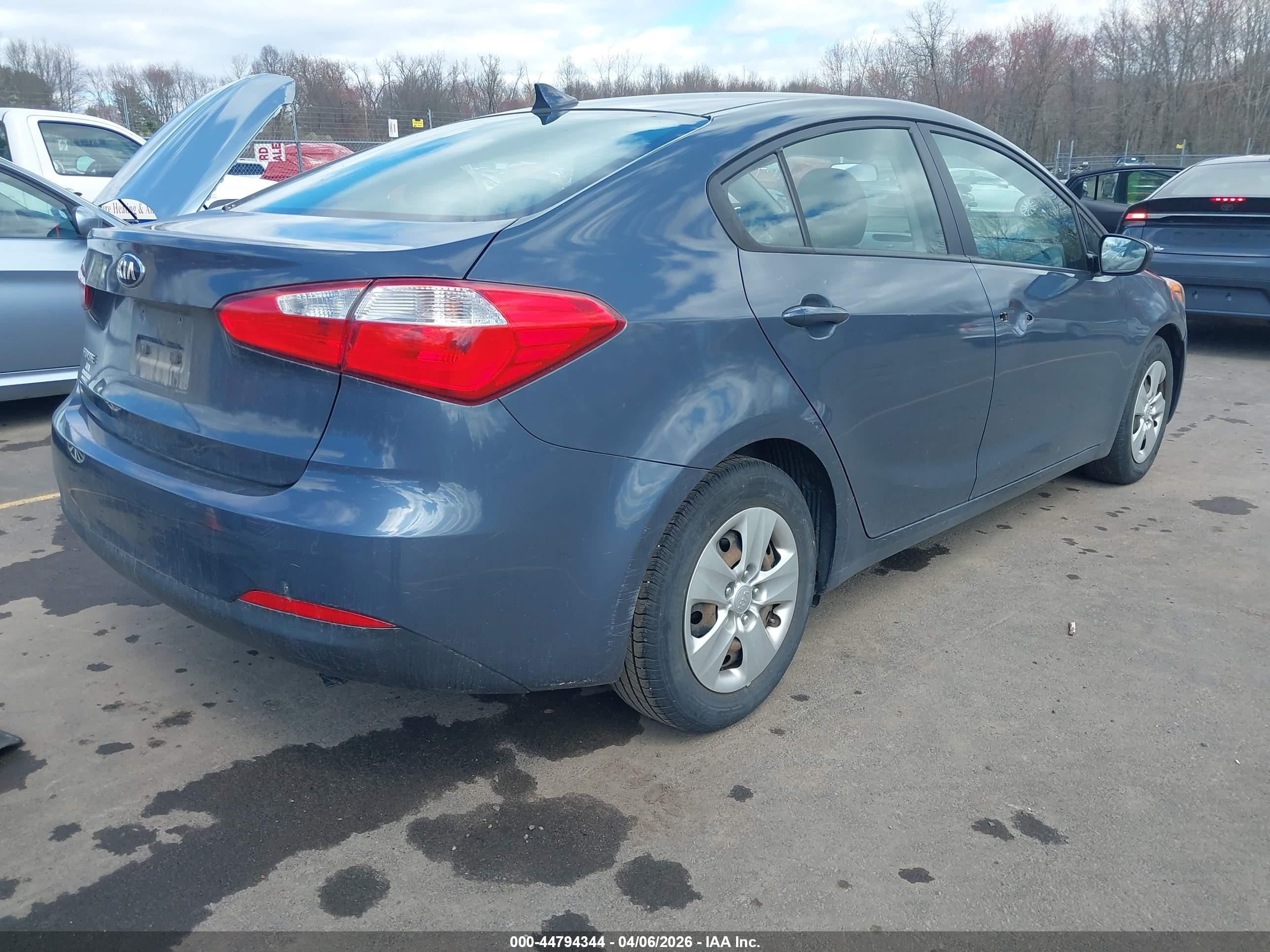 2016 Kia Forte Lx Blue vin: KNAFK4A67G5564169