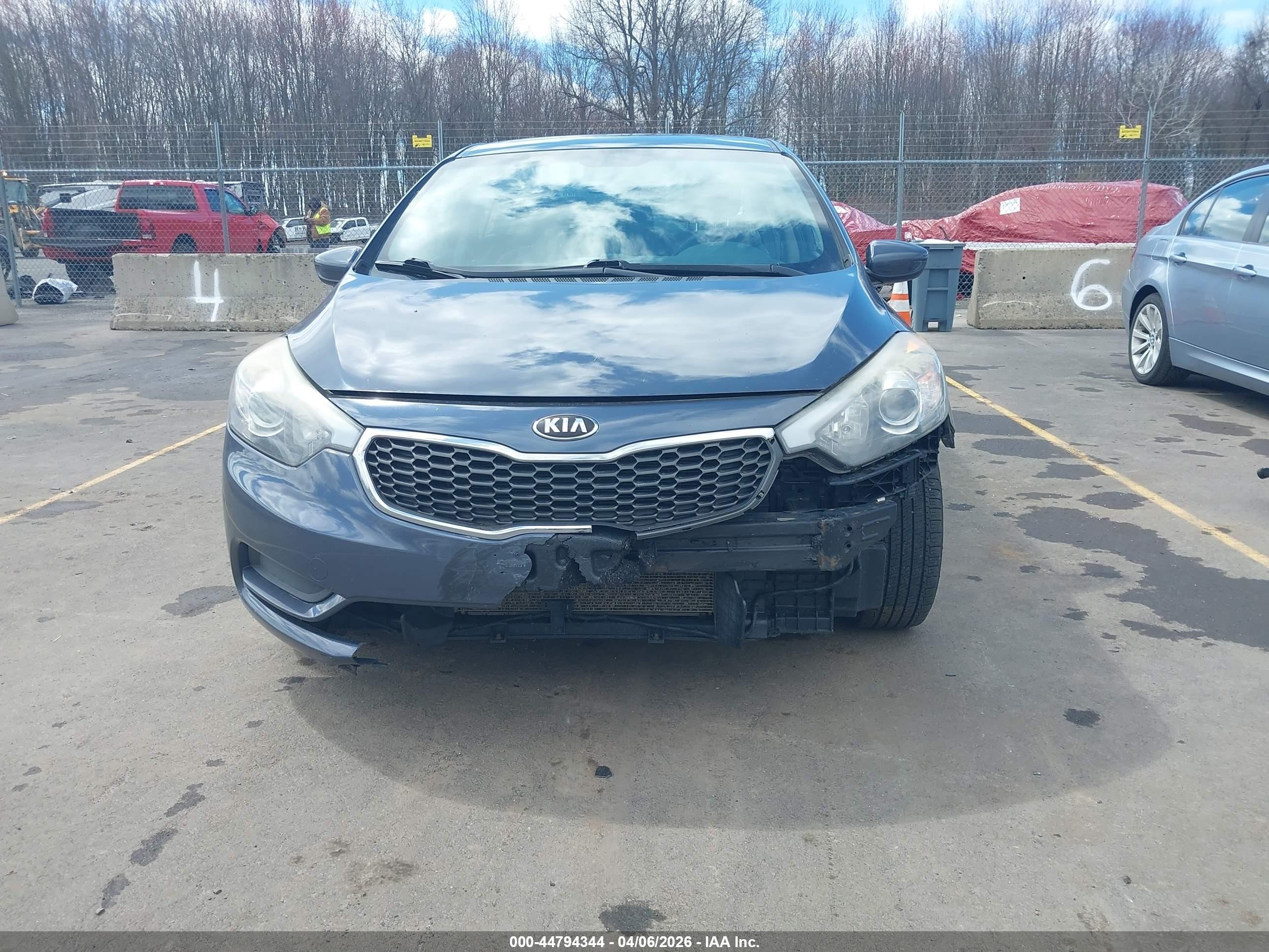 2016 Kia Forte Lx Blue vin: KNAFK4A67G5564169