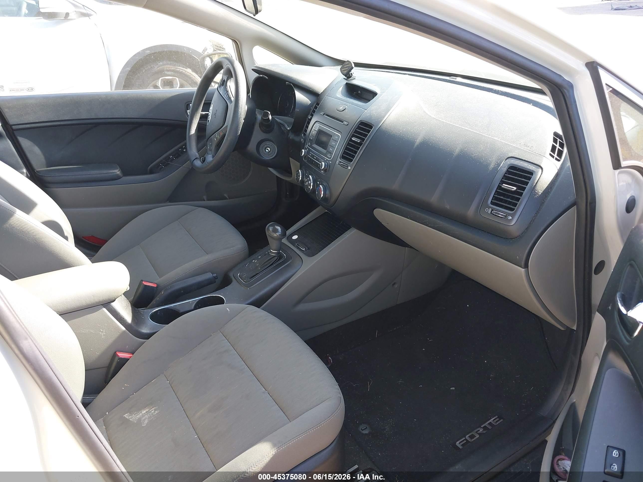 2014 Kia Forte Lx White vin: KNAFK4A68E5136477