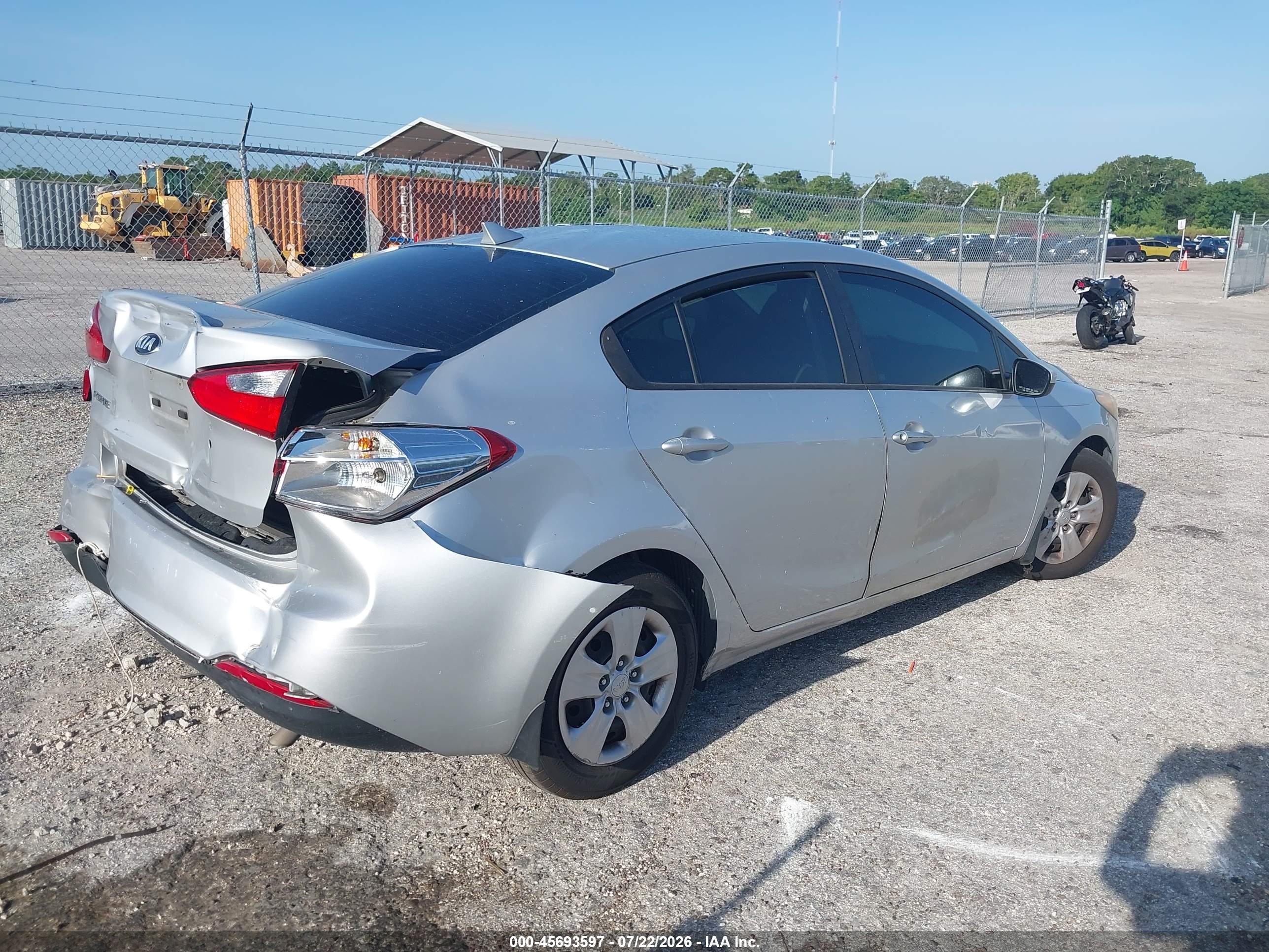2015 Kia Forte Lx Silver vin: KNAFK4A68F5331514
