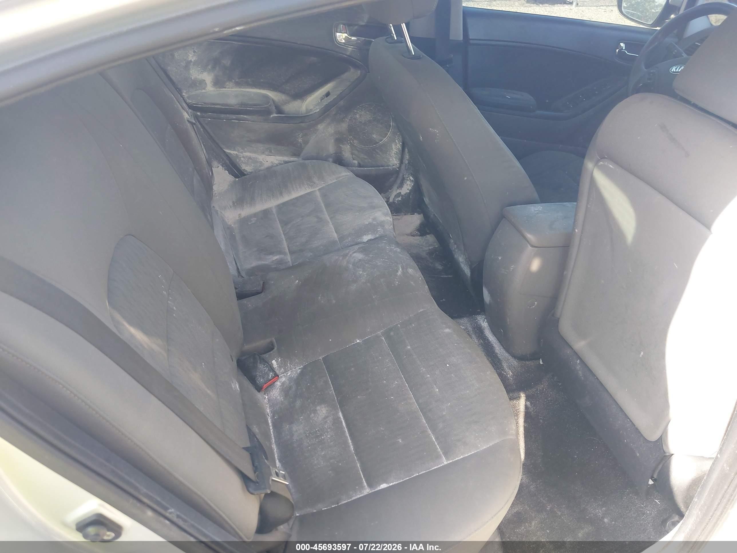 2015 Kia Forte Lx Silver vin: KNAFK4A68F5331514