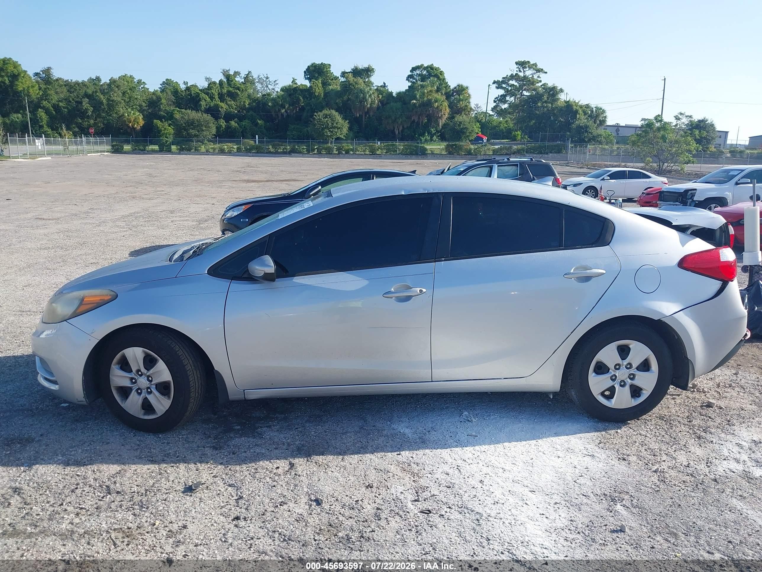 2015 Kia Forte Lx Silver vin: KNAFK4A68F5331514