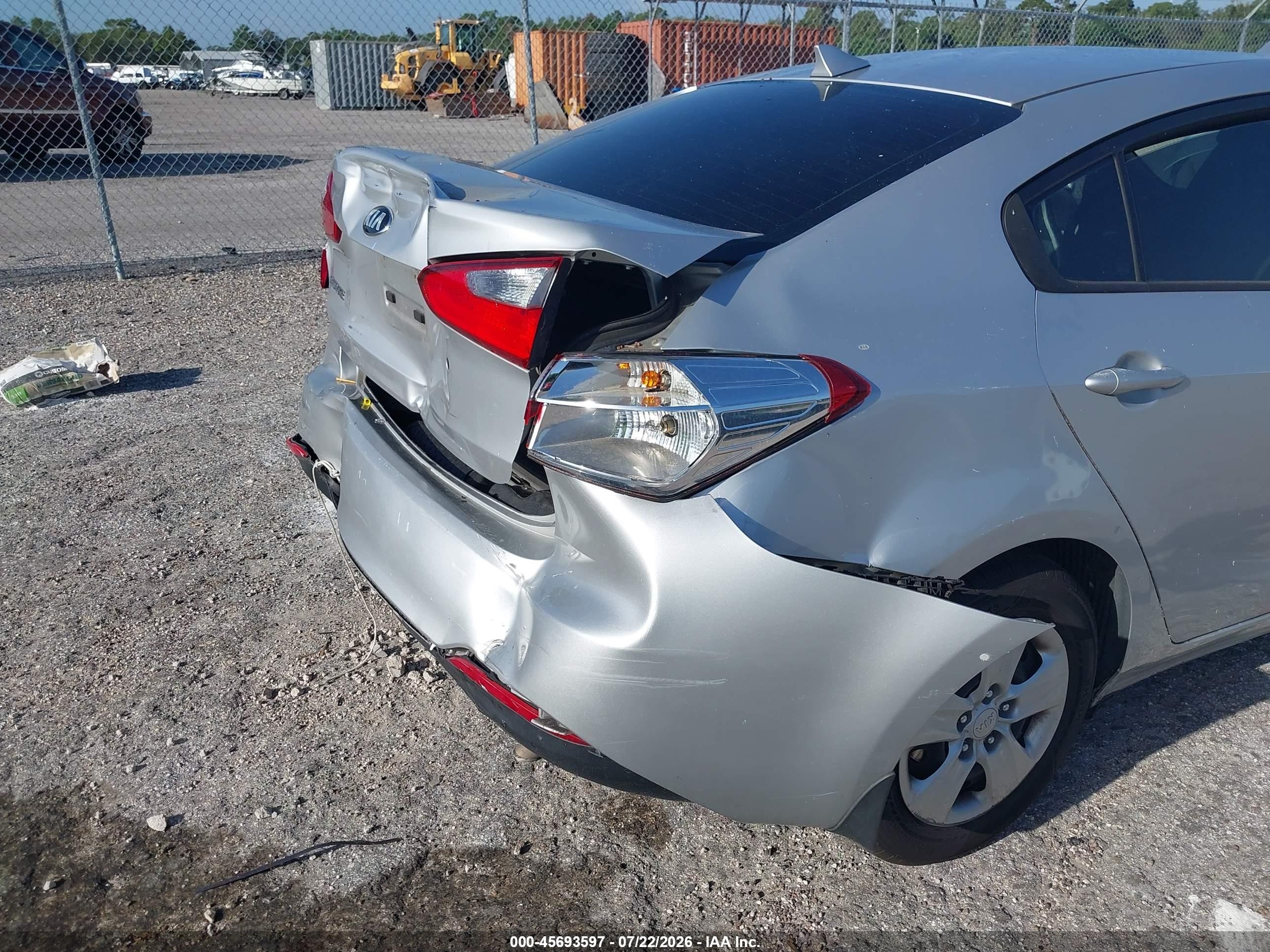 2015 Kia Forte Lx Silver vin: KNAFK4A68F5331514