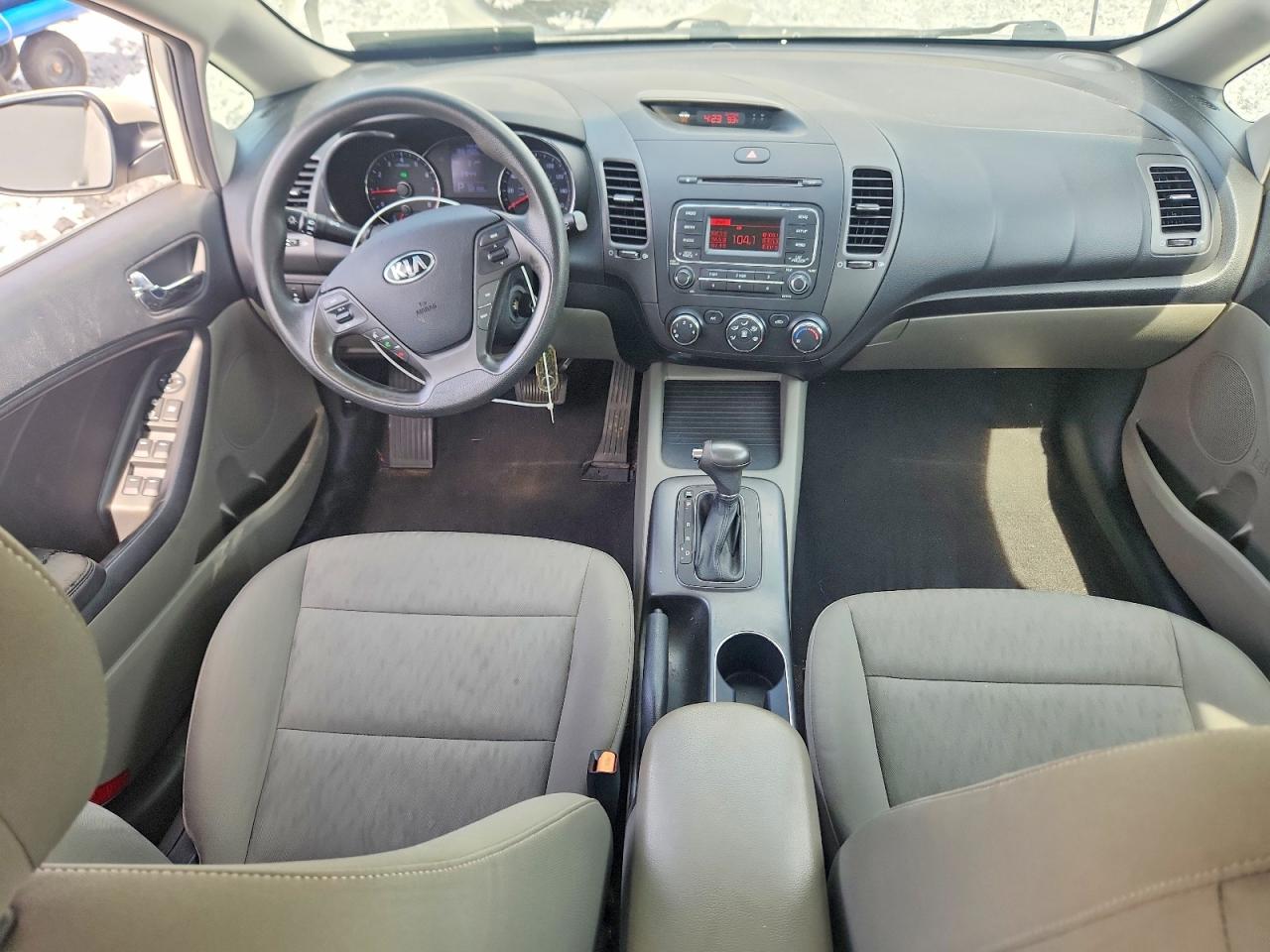 2015 Kia Forte Lx Cream vin: KNAFK4A68F5334655