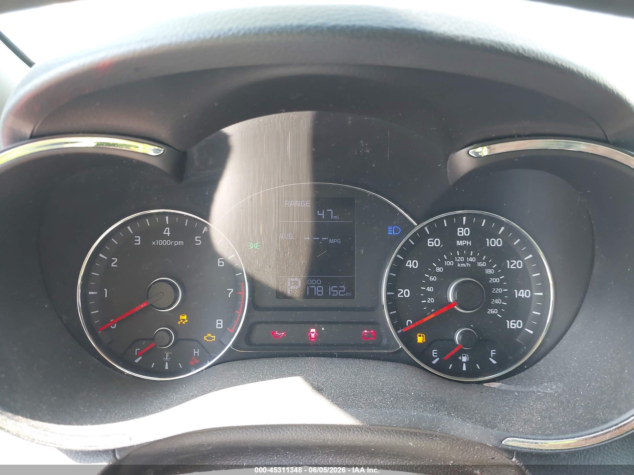 2015 Kia Forte Lx Silver vin: KNAFK4A68F5351911