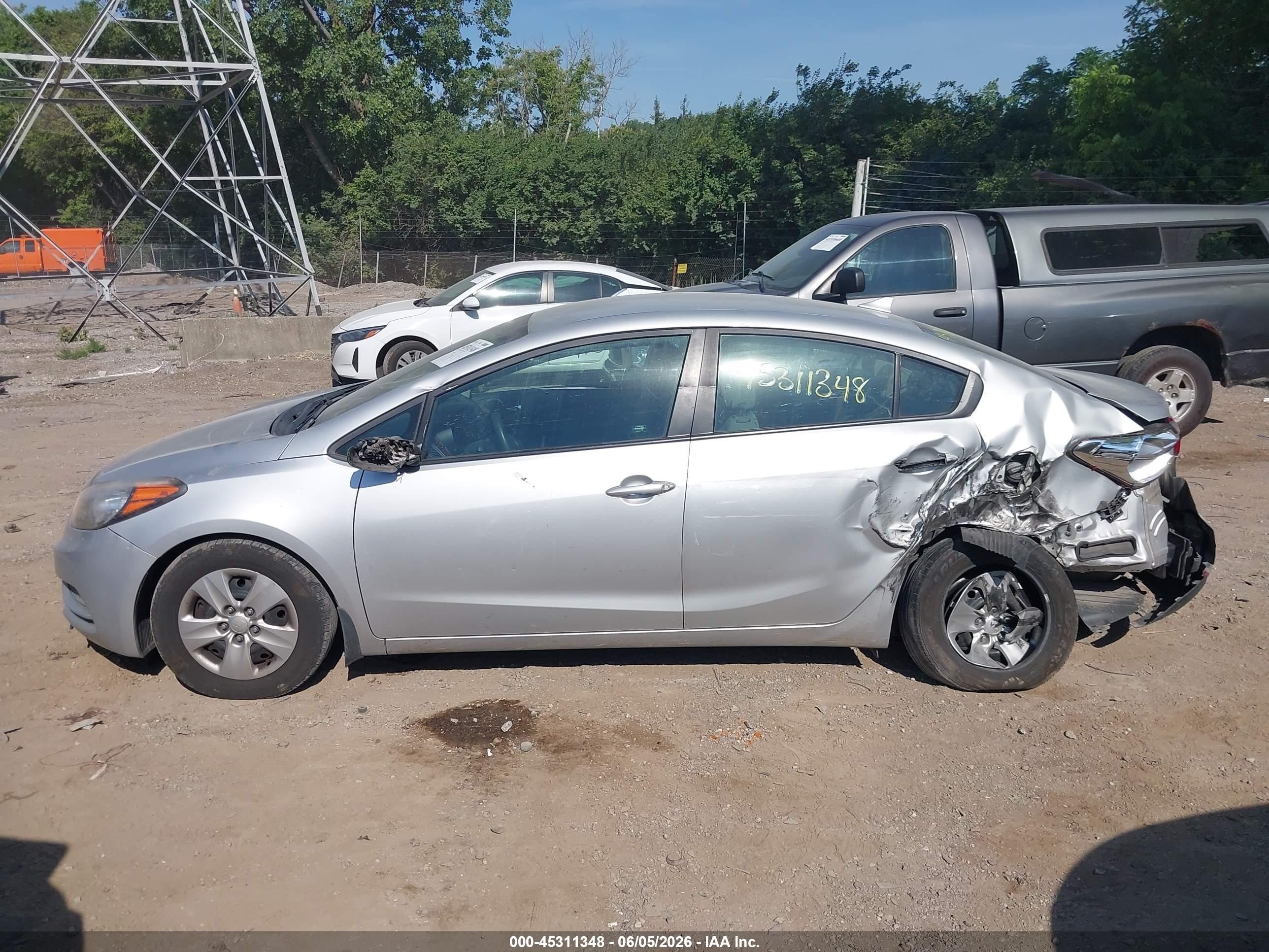 2015 Kia Forte Lx Silver vin: KNAFK4A68F5351911