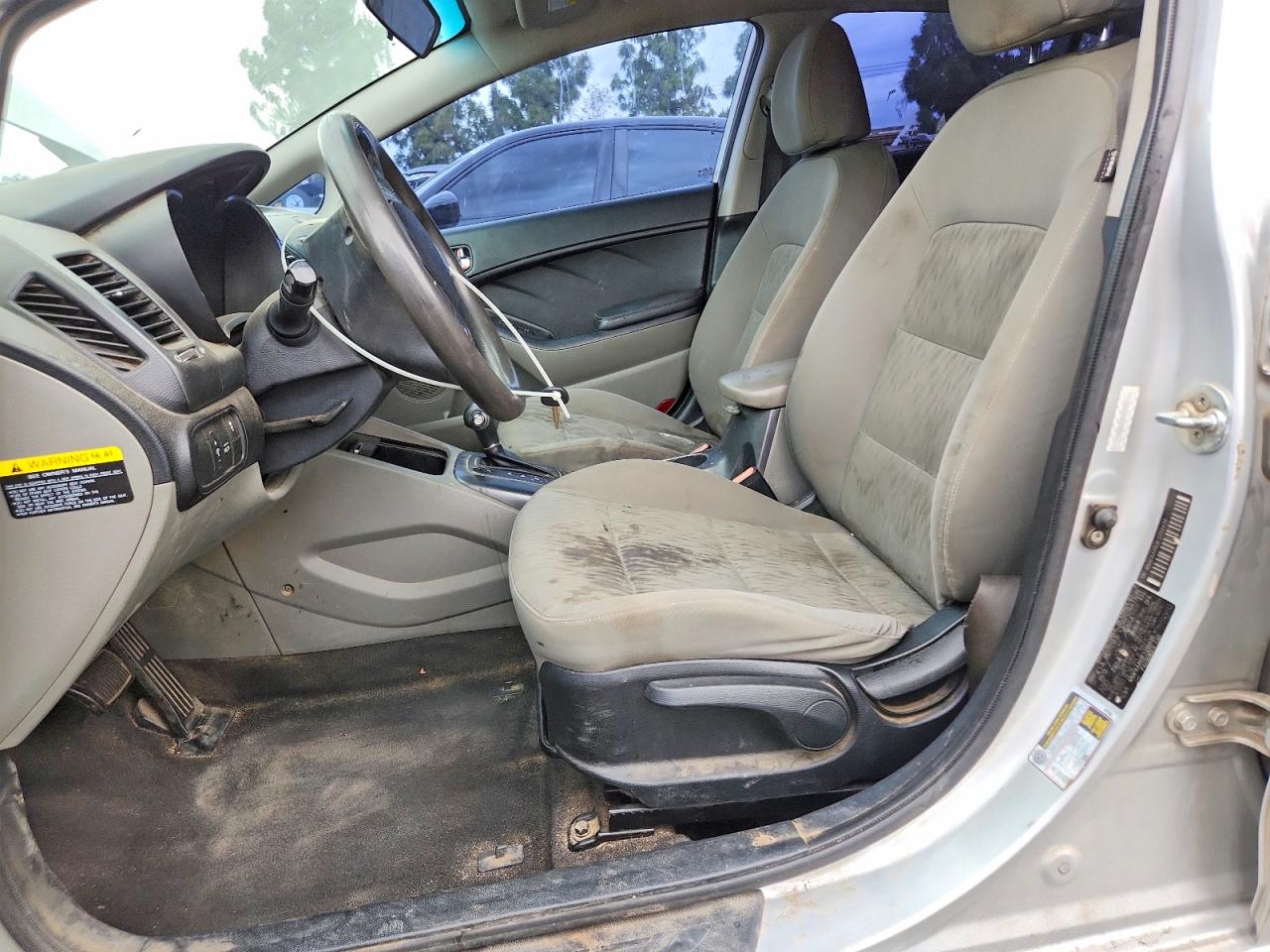 2015 Kia Forte Lx Серый vin: KNAFK4A68F5399439