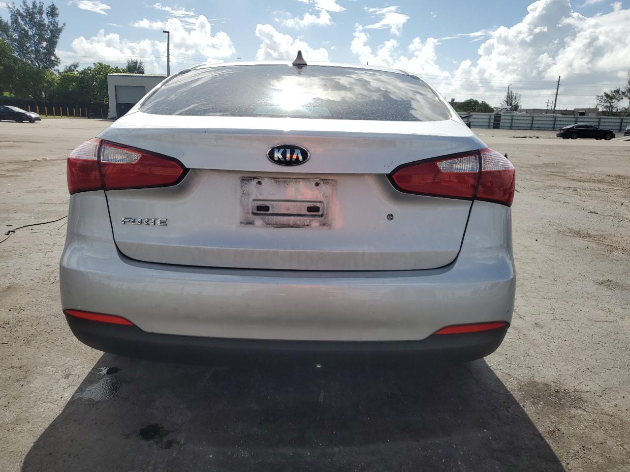 2015 Kia Forte Lx Серебряный vin: KNAFK4A68F5412934