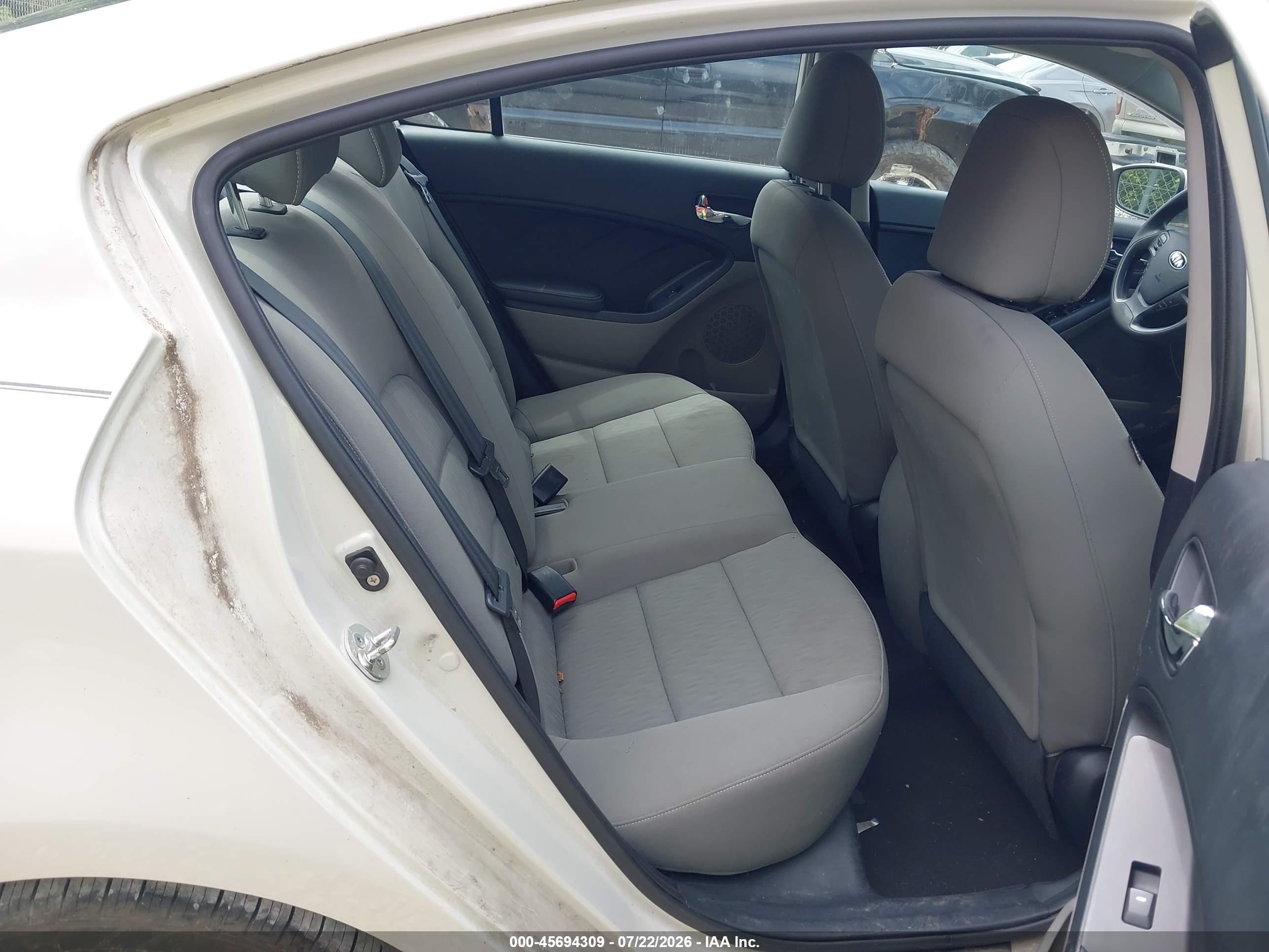2015 Kia Forte Lx White vin: KNAFK4A69F5265927