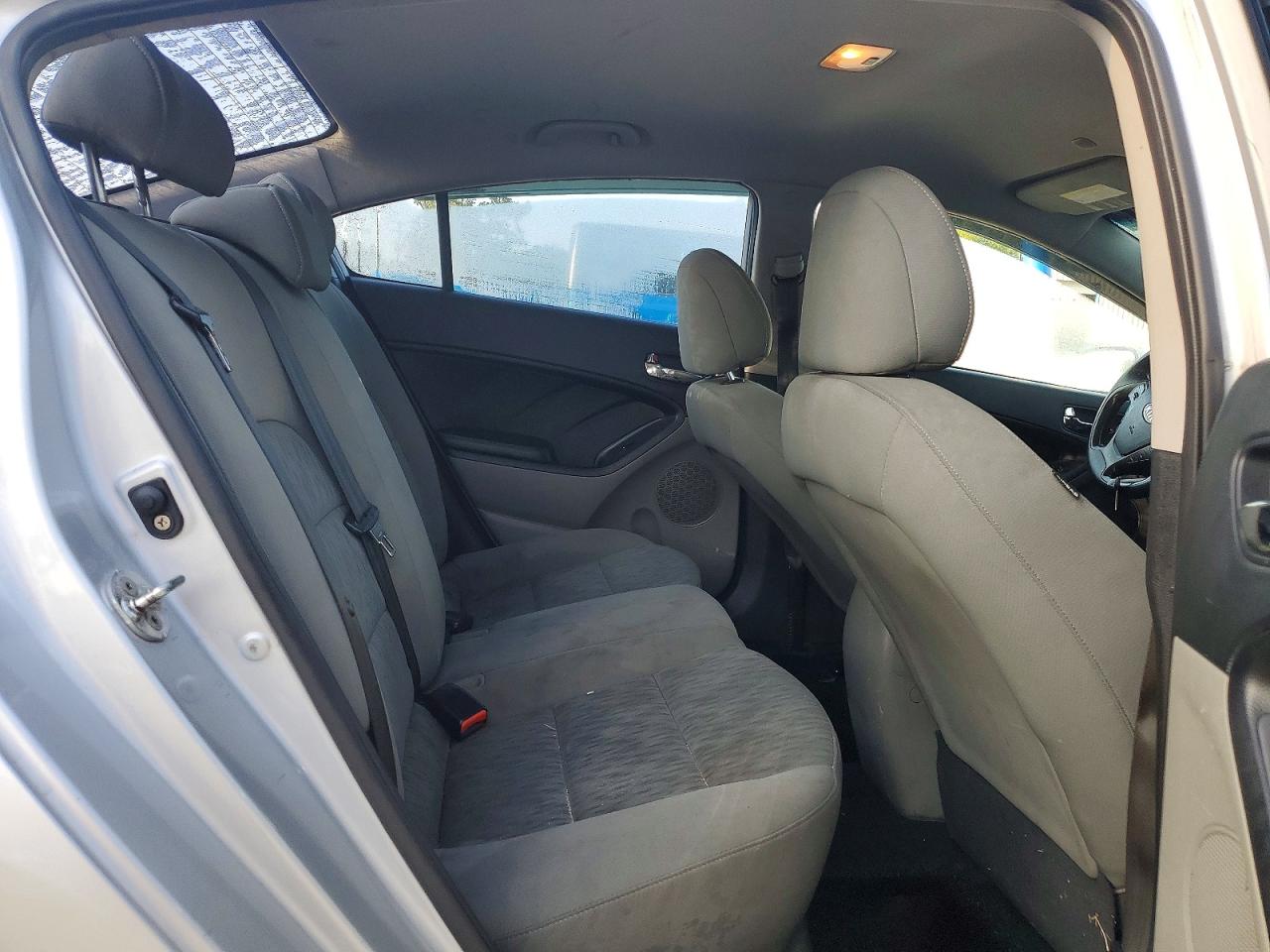 2015 Kia Forte Lx Серебряный vin: KNAFK4A69F5341162