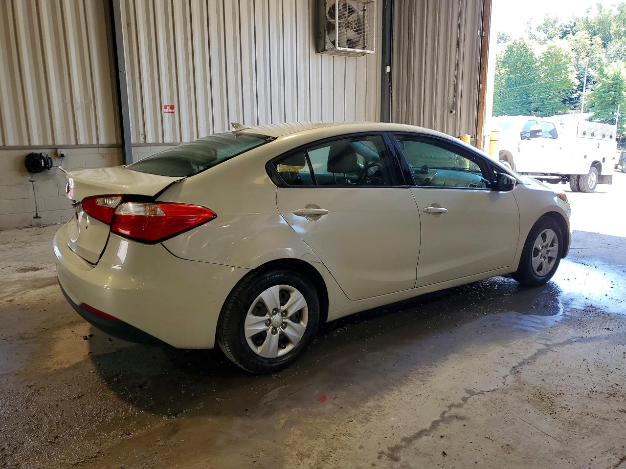 2015 Kia Forte Lx White vin: KNAFK4A69F5422548