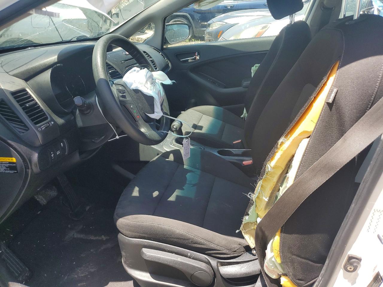 2016 Kia Forte Lx White vin: KNAFK4A6XG5607046