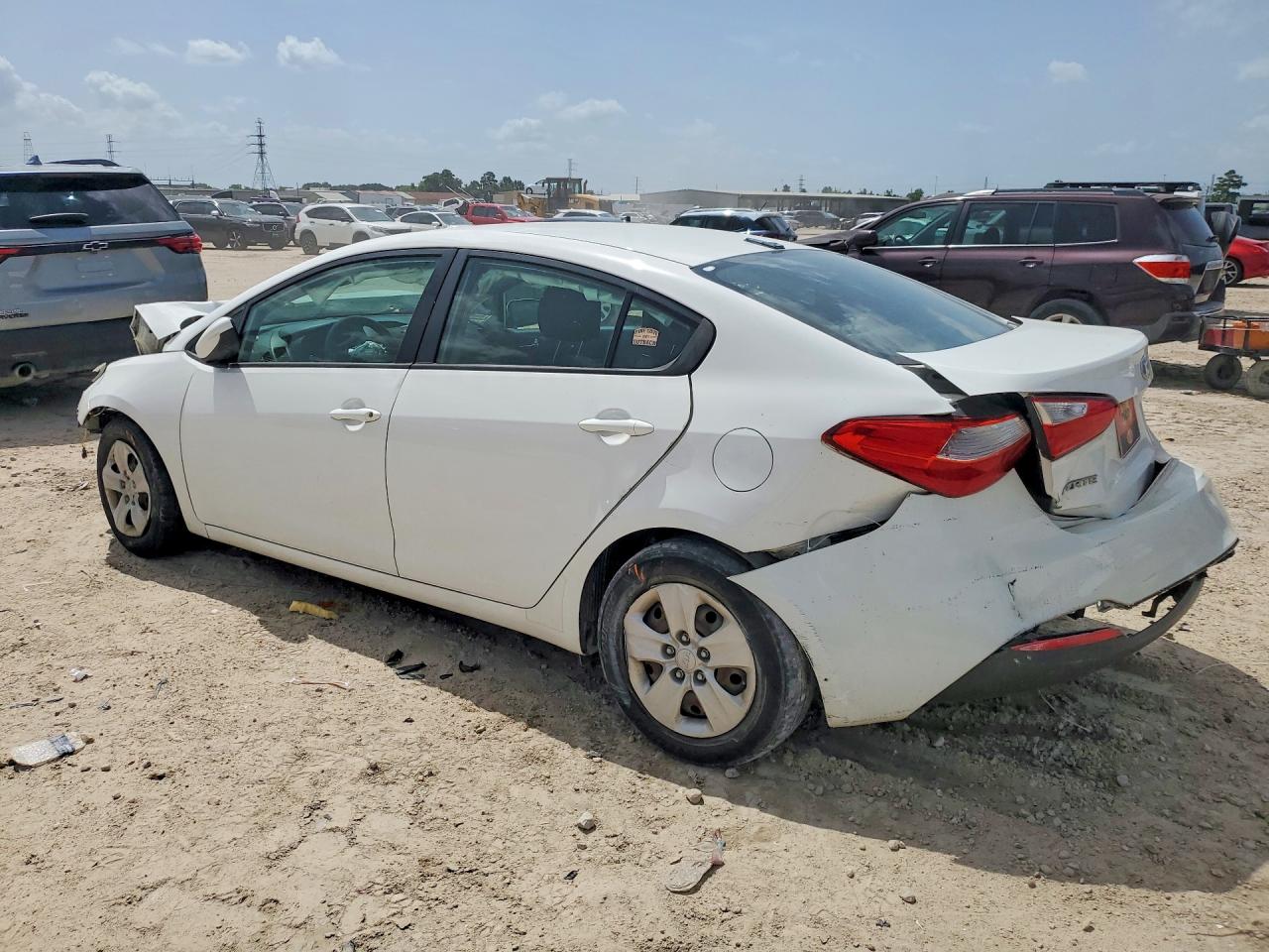 2016 Kia Forte Lx White vin: KNAFK4A6XG5607046