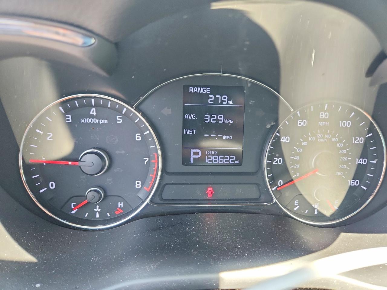 2016 Kia Forte Lx Серебряный vin: KNAFK5A83G5525165